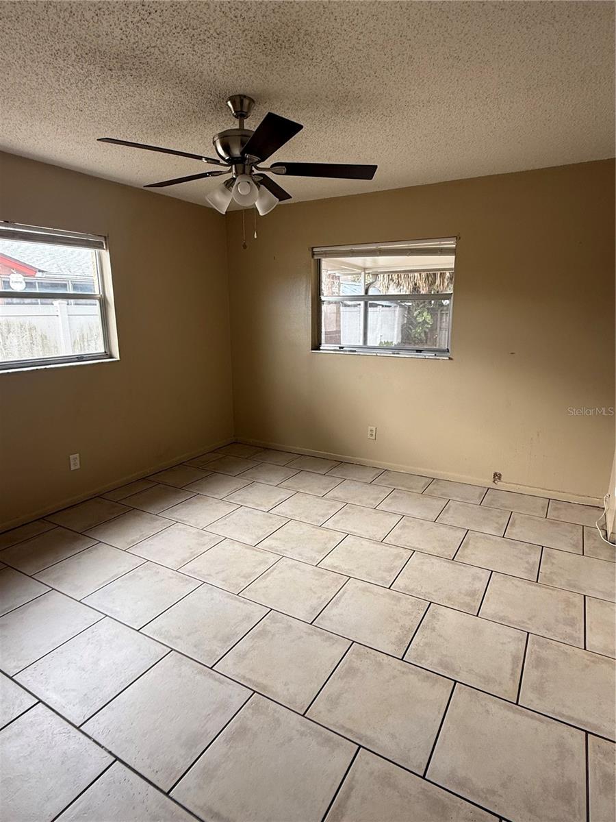 Image 10 of 22 For 3620 Hartford Street N