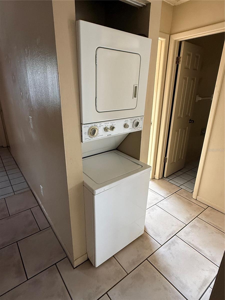 Image 16 of 22 For 3620 Hartford Street N