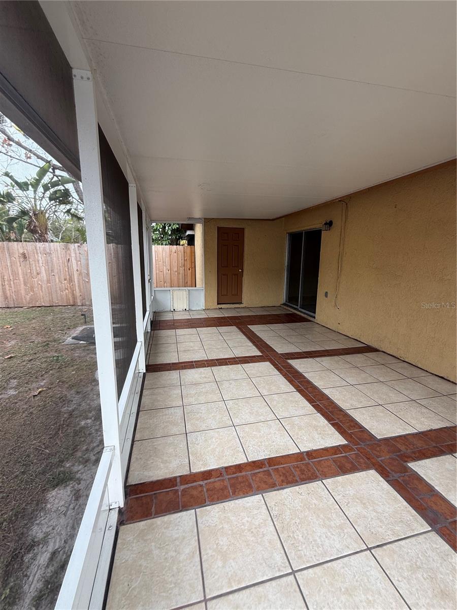 Image 17 of 22 For 3620 Hartford Street N