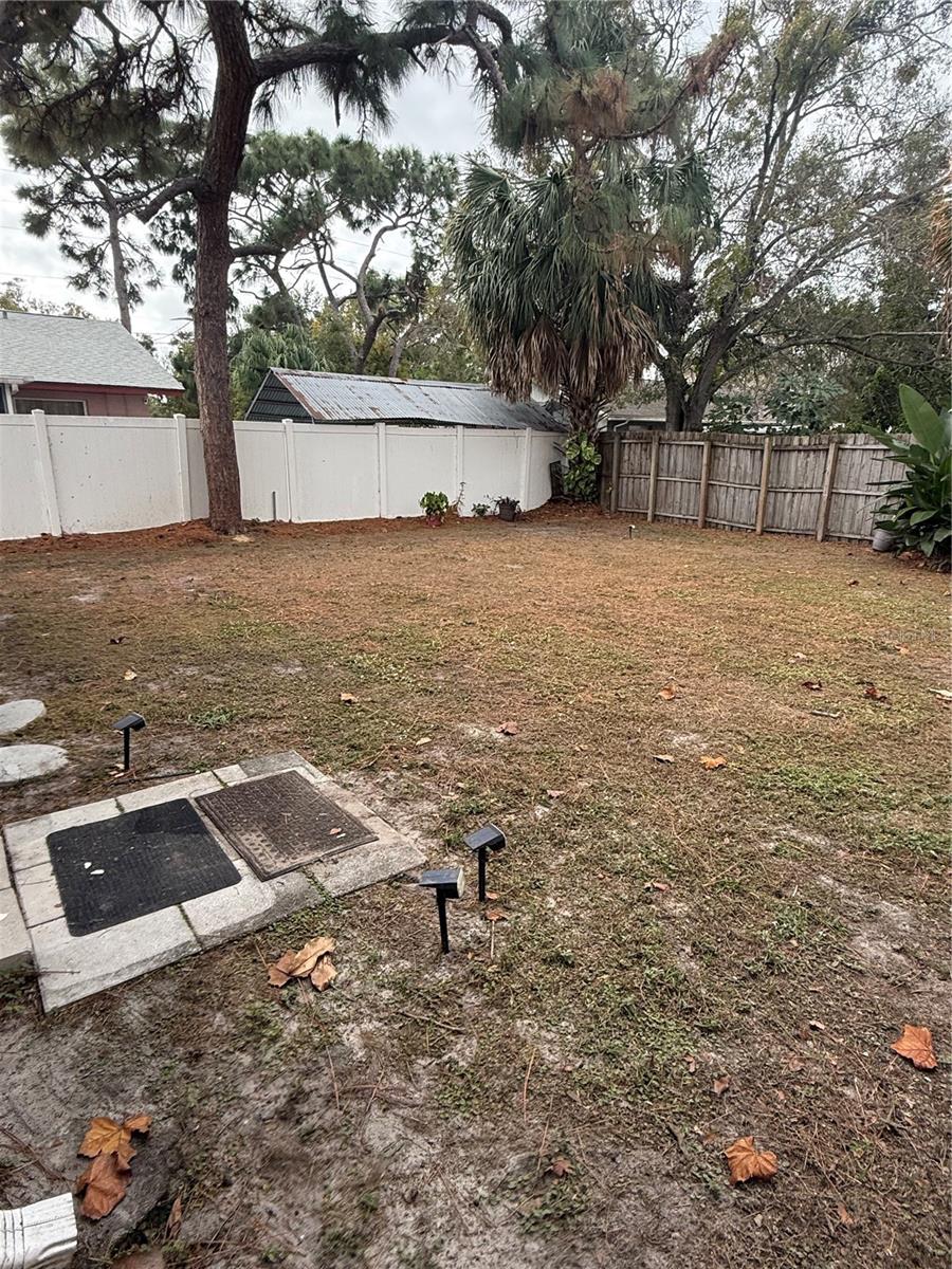 Image 19 of 22 For 3620 Hartford Street N