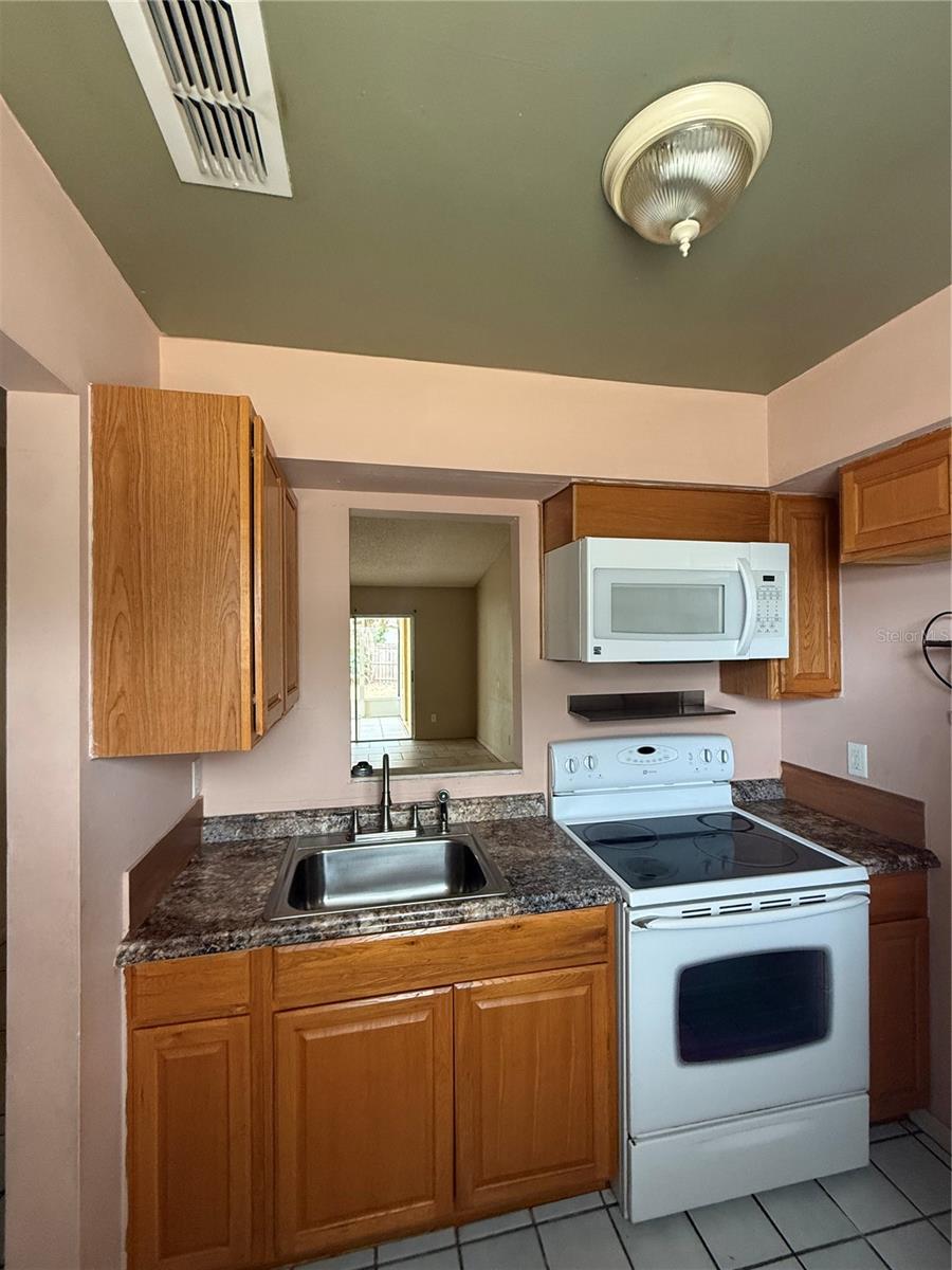 Image 8 of 22 For 3620 Hartford Street N