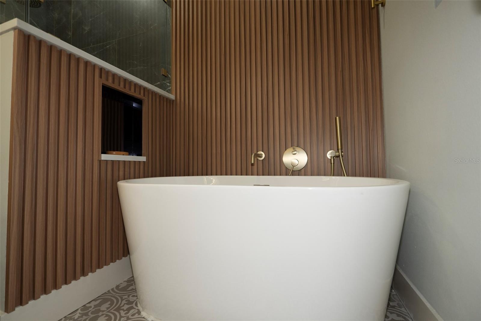 Image 33 of 45 For 7621 Amherst Street