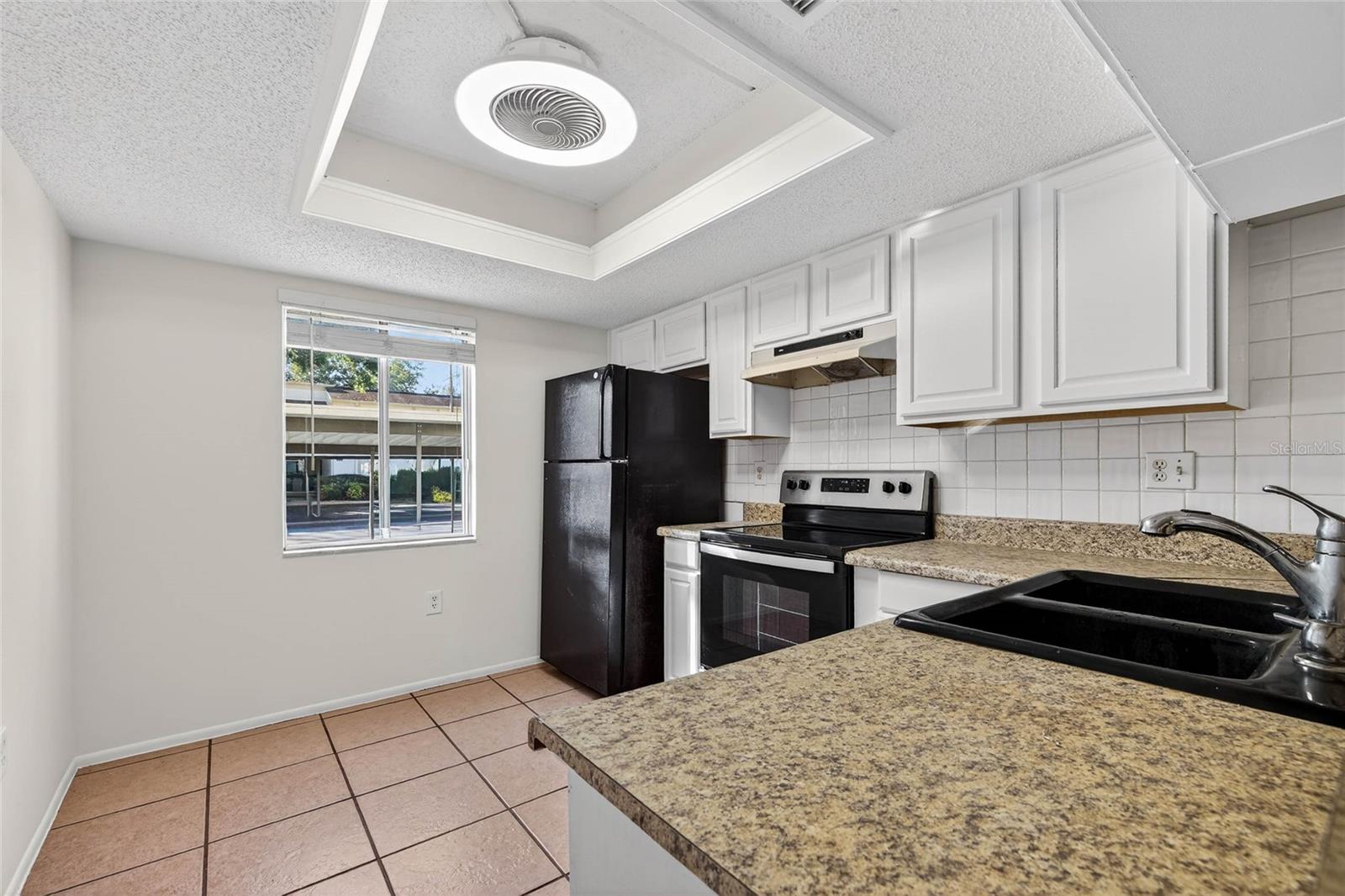 Image 11 of 24 For 219 Palmetto Court 219