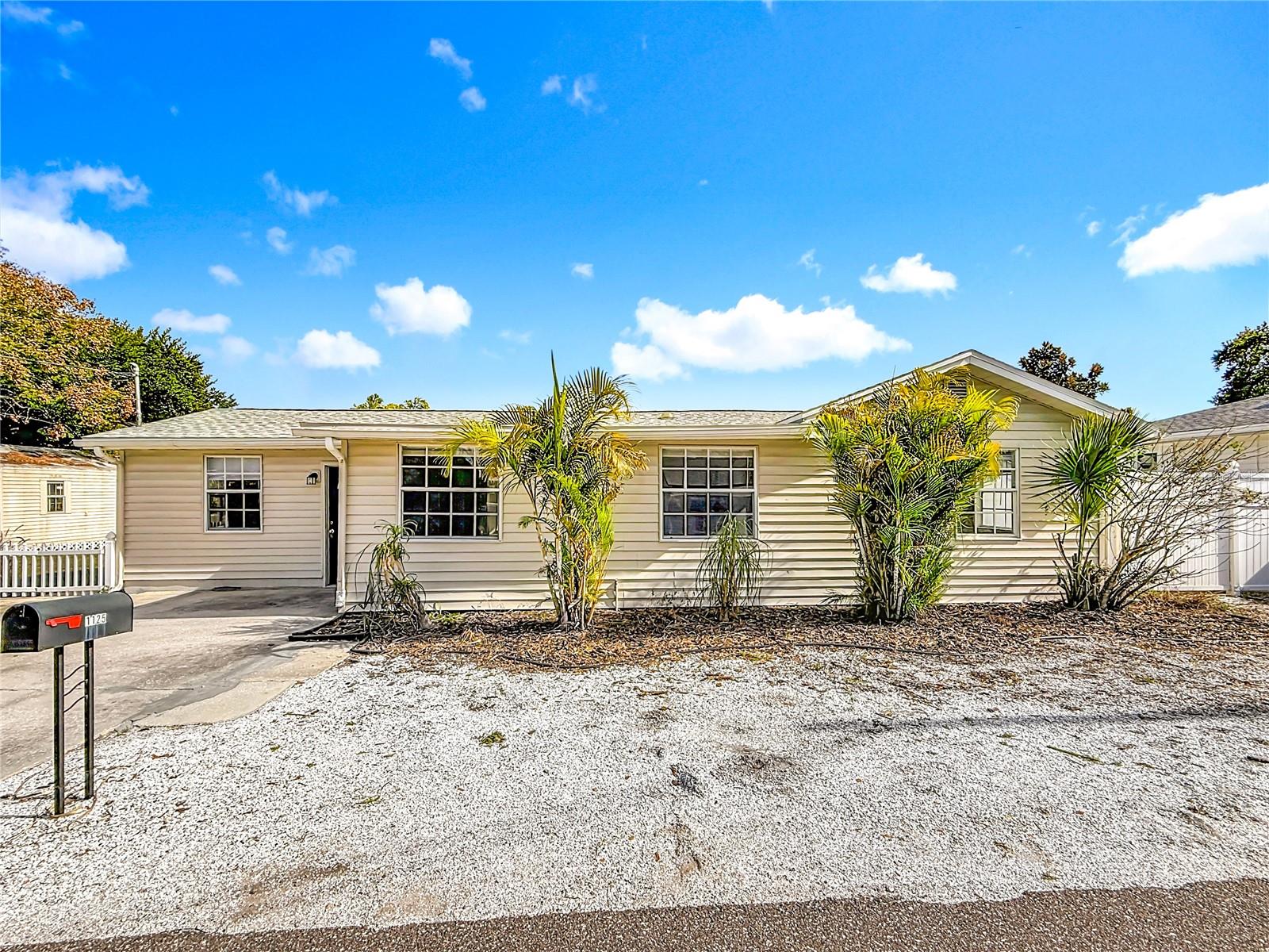 Image 10 of 76 For 1125 Michigan Drive N