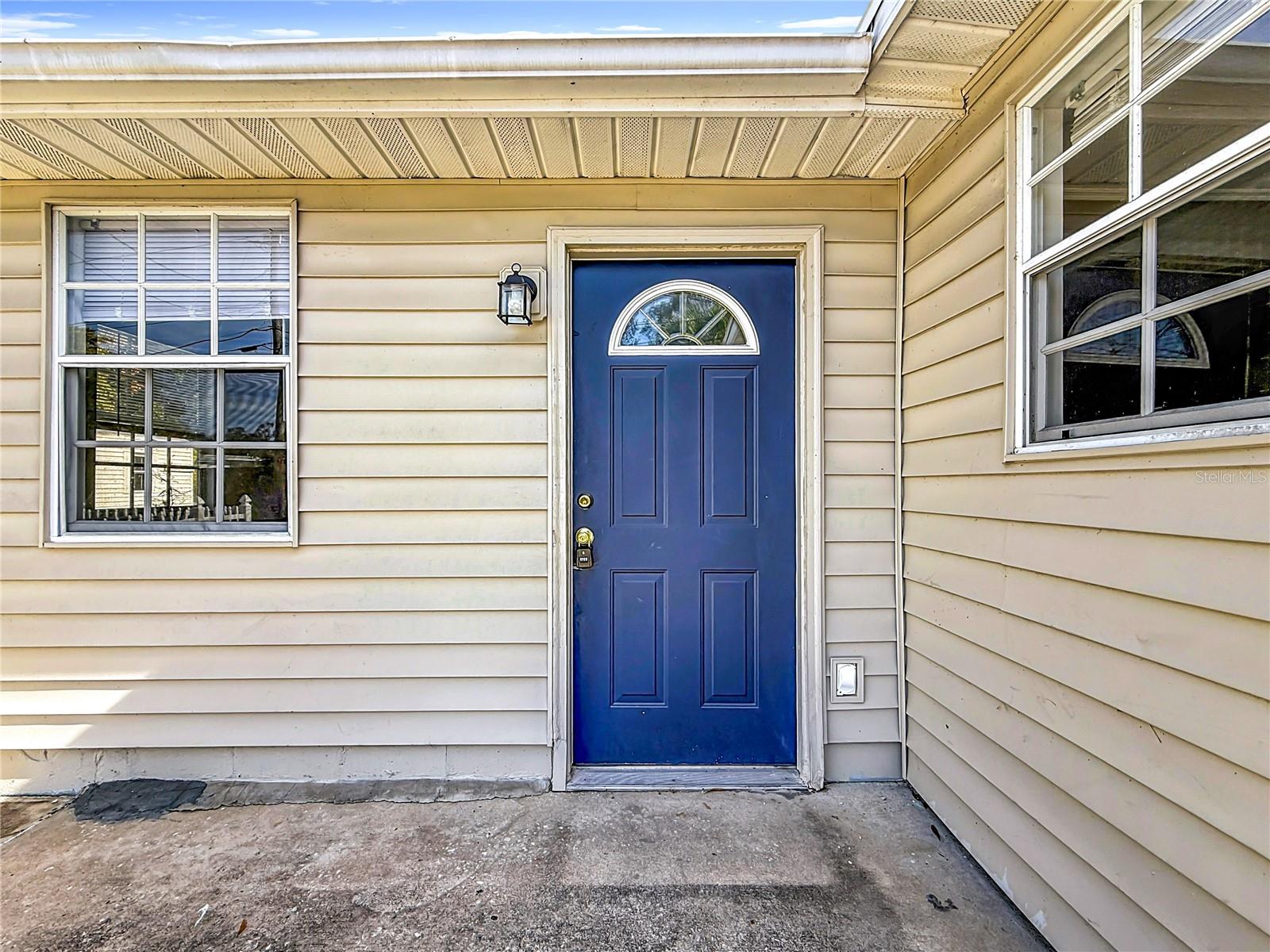 Image 11 of 76 For 1125 Michigan Drive N