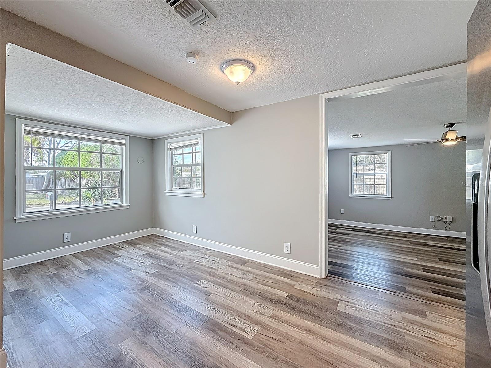 Image 24 of 76 For 1125 Michigan Drive N