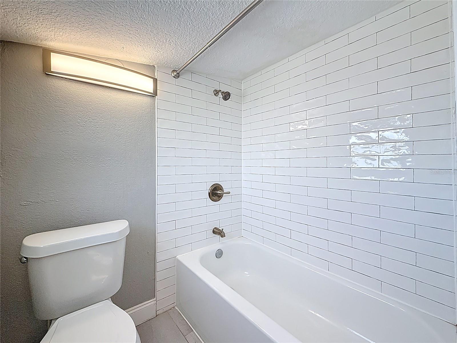 Image 34 of 76 For 1125 Michigan Drive N