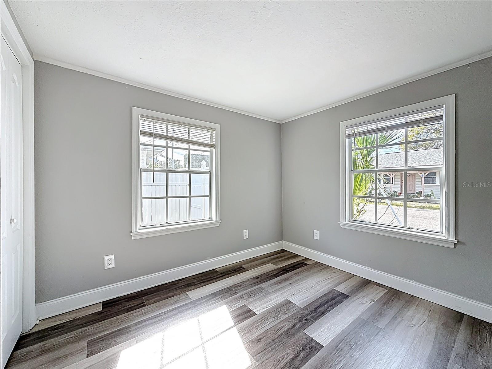 Image 42 of 76 For 1125 Michigan Drive N