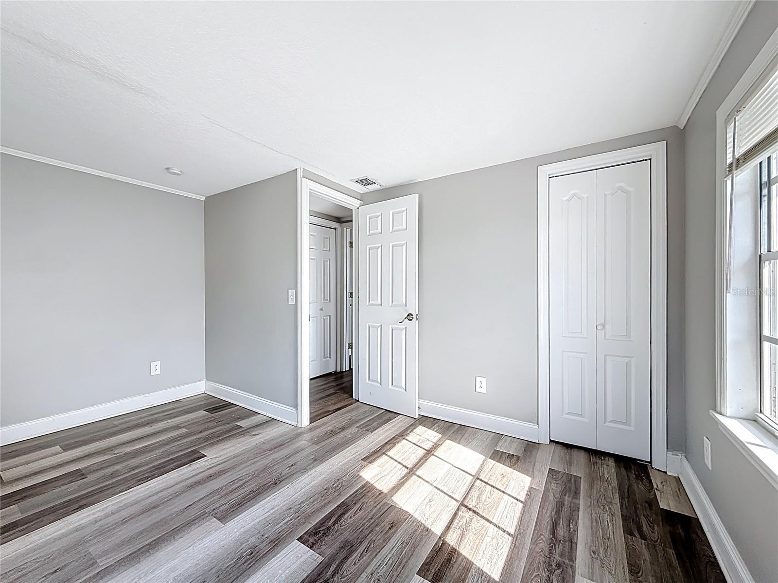 Image 44 of 76 For 1125 Michigan Drive N