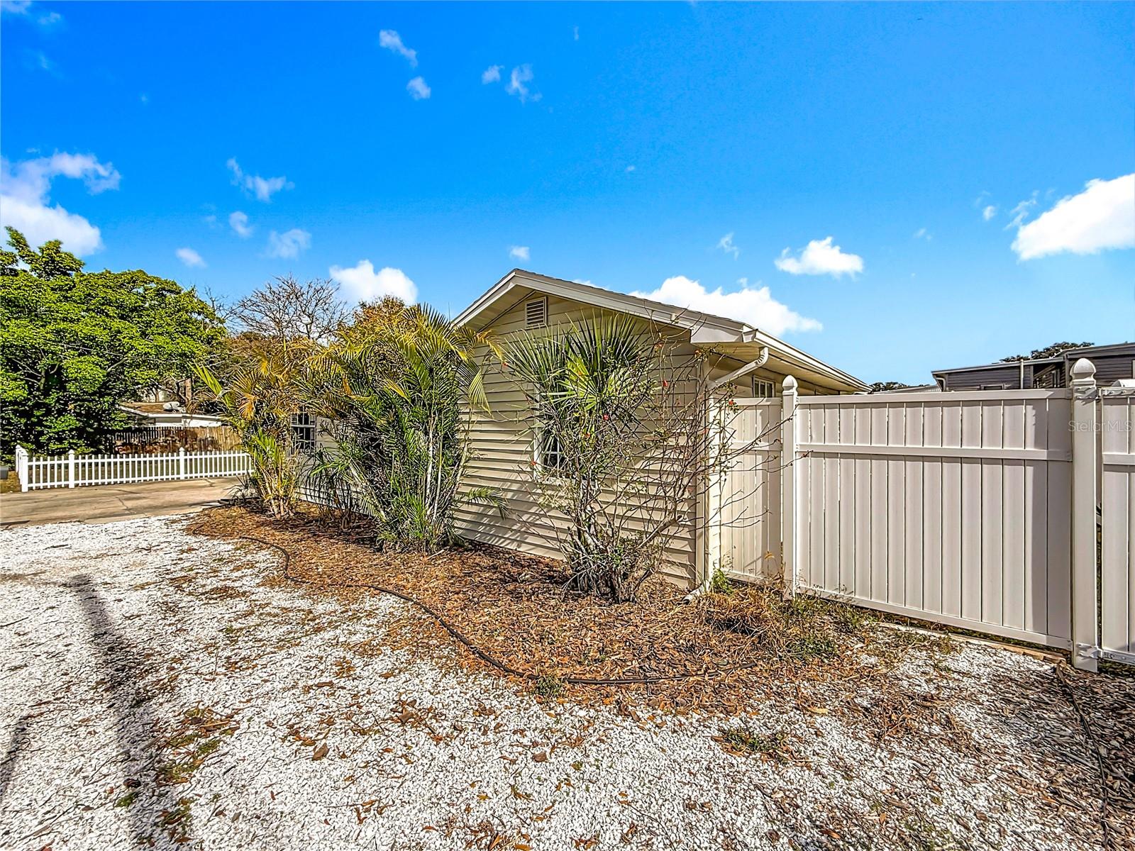 Image 50 of 76 For 1125 Michigan Drive N