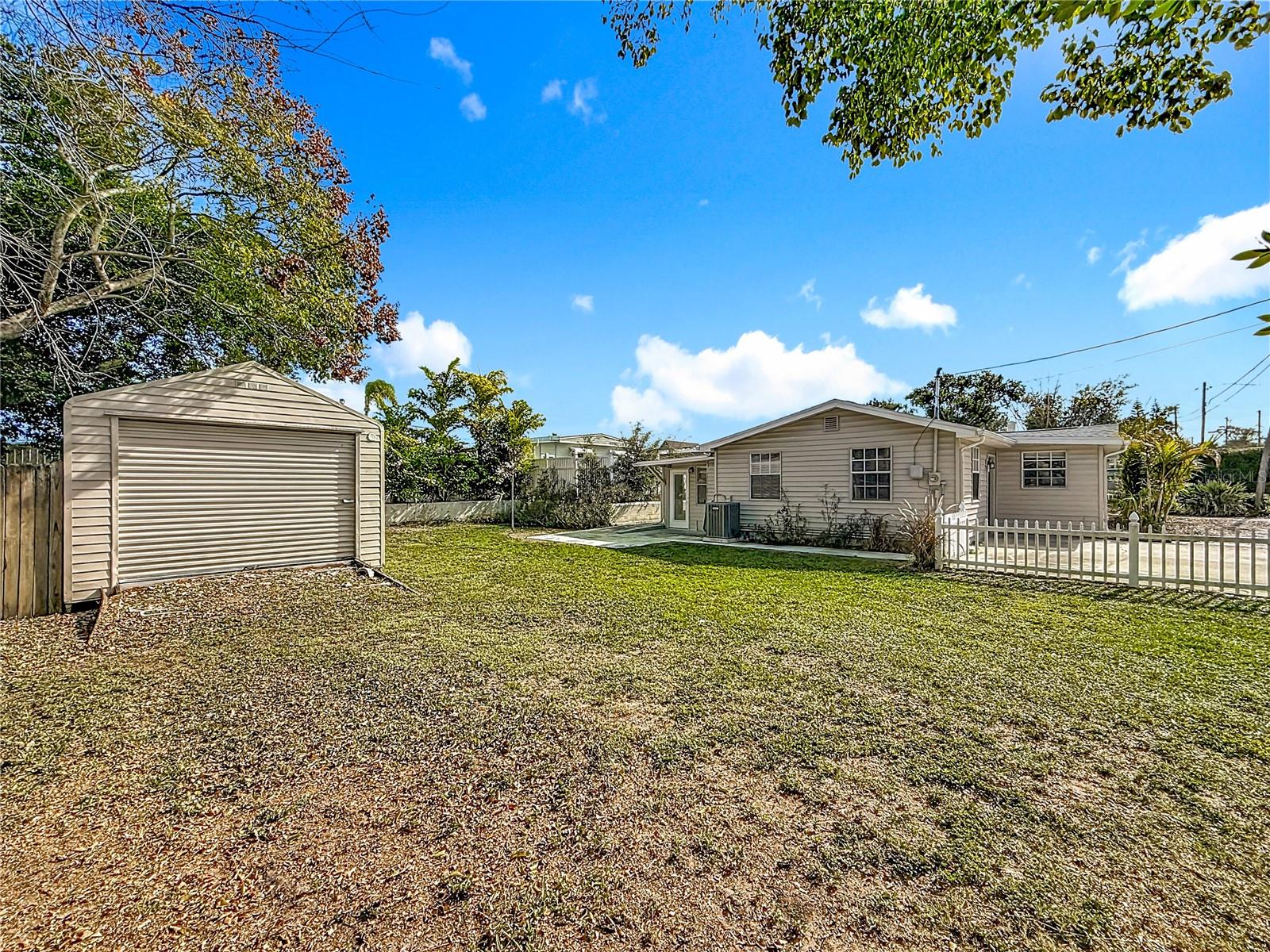 Image 58 of 76 For 1125 Michigan Drive N