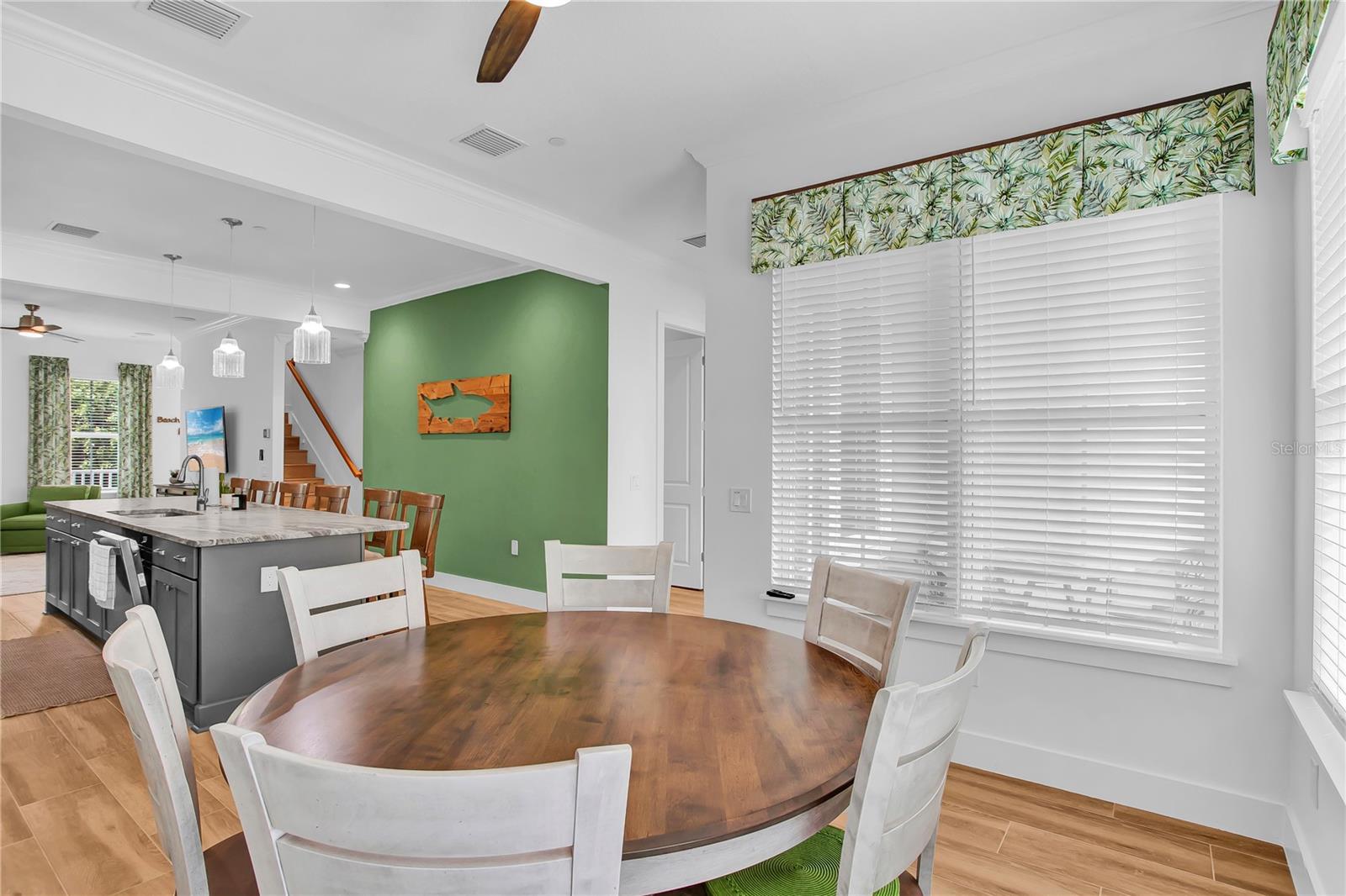 Image 17 of 47 For 19915 Gulf Boulevard 204