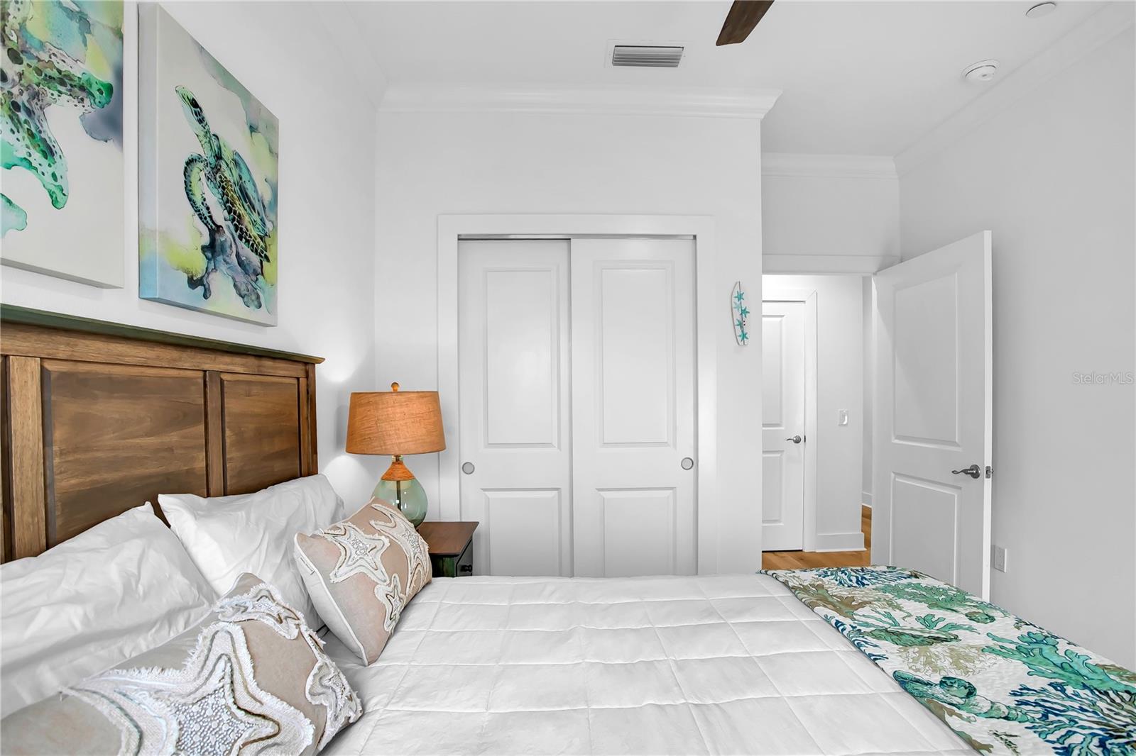 Image 35 of 47 For 19915 Gulf Boulevard 204