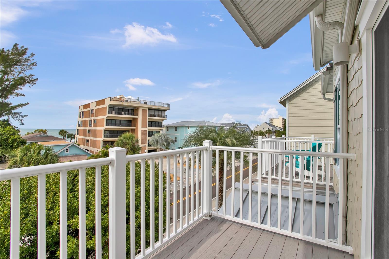 Image 36 of 47 For 19915 Gulf Boulevard 204