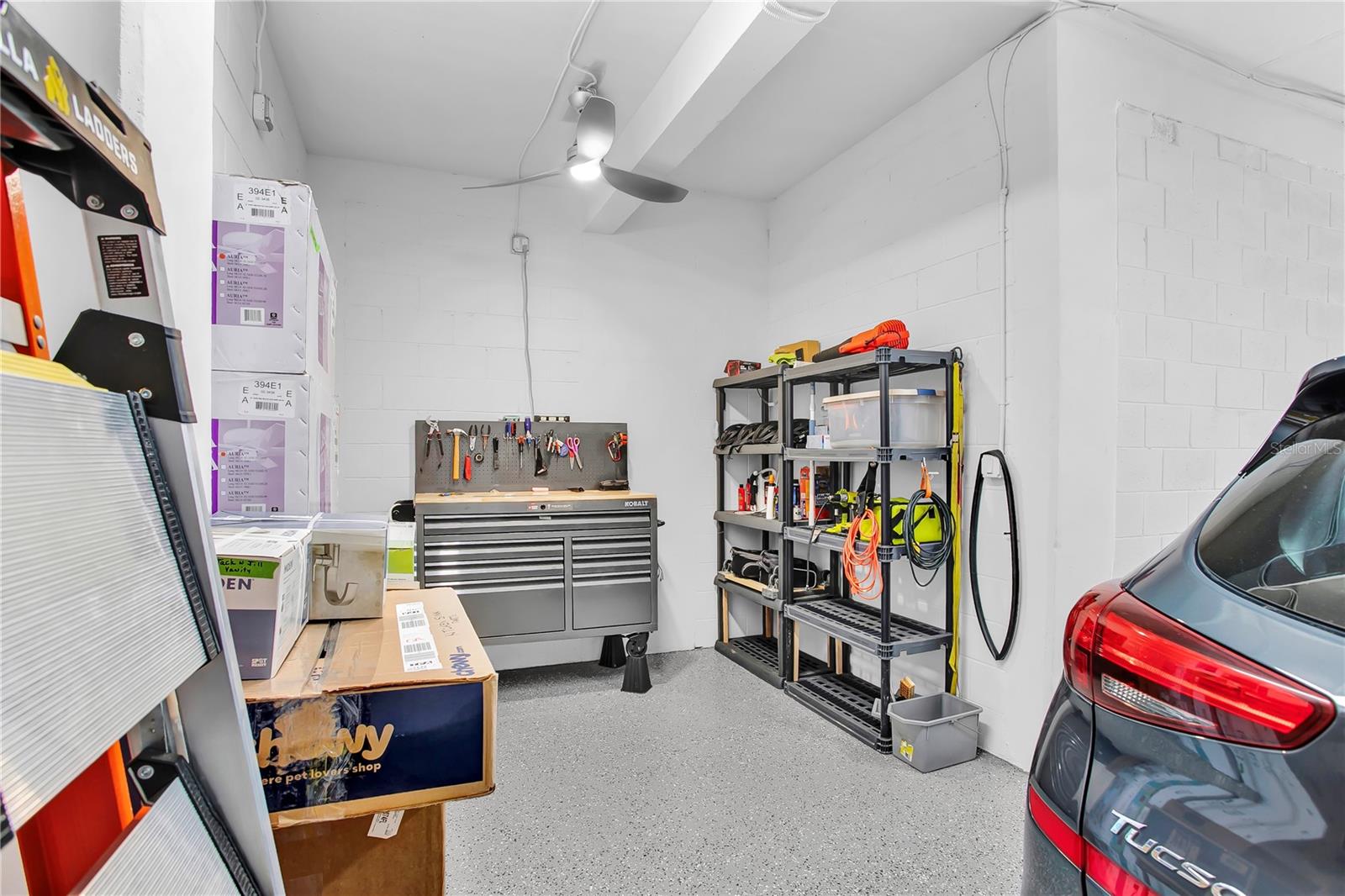 Image 42 of 47 For 19915 Gulf Boulevard 204