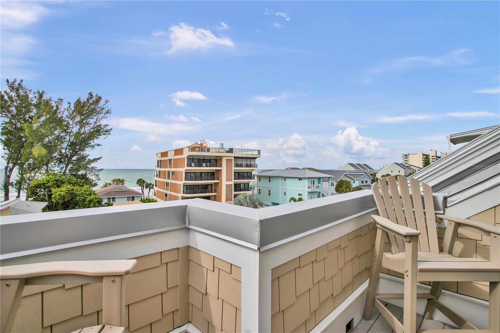 Image 44 of 47 For 19915 Gulf Boulevard 204