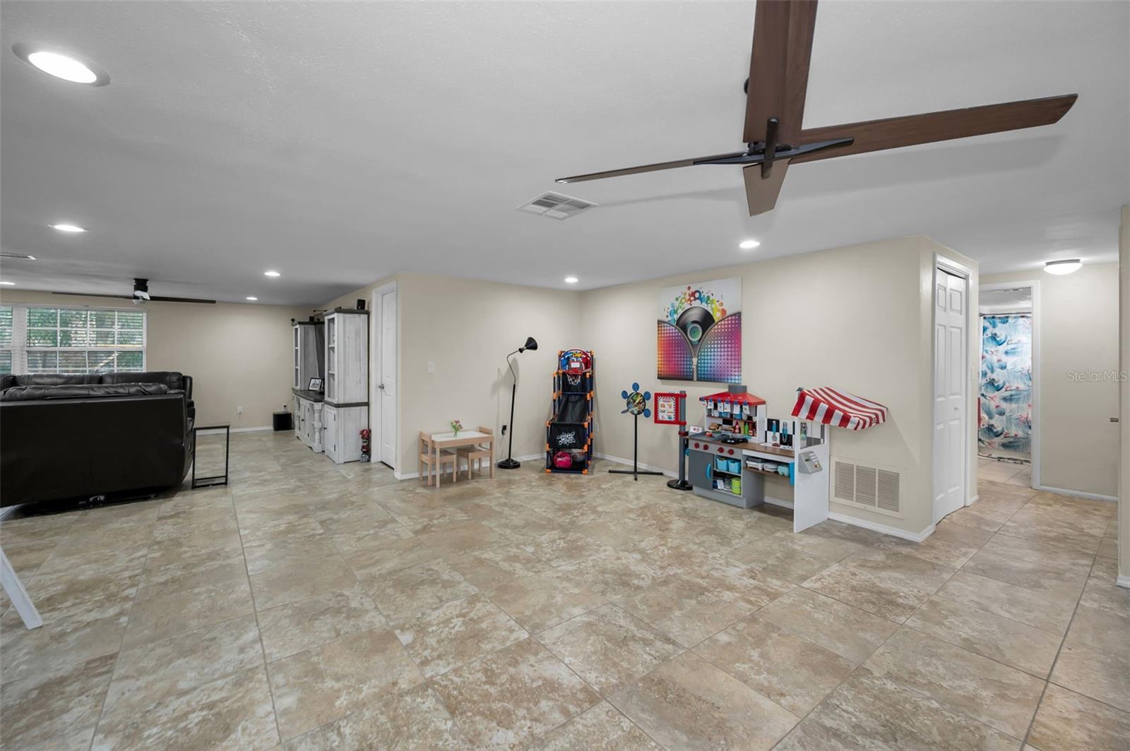 Image 15 of 66 For 9351 Delray Drive