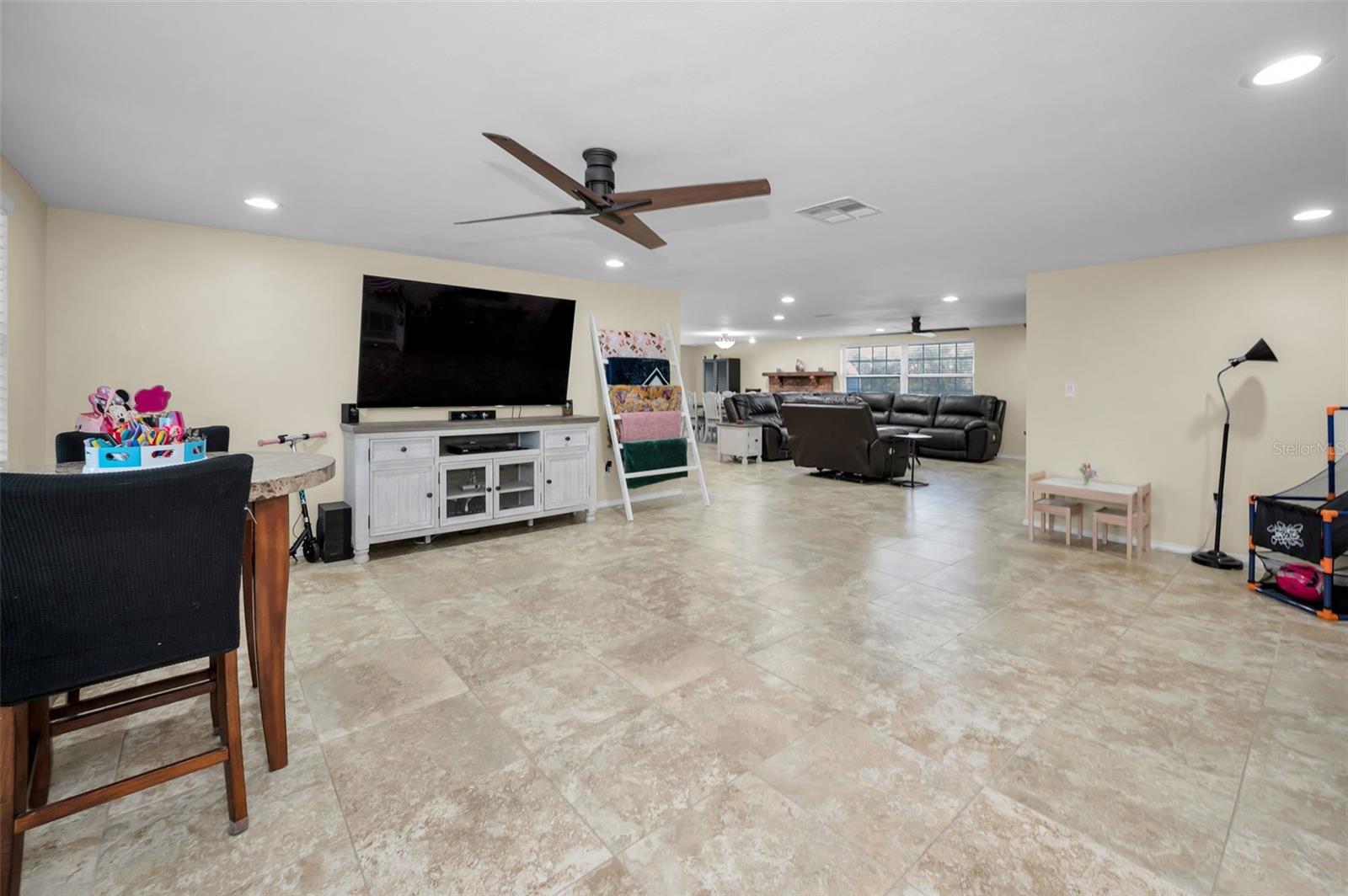 Image 16 of 66 For 9351 Delray Drive