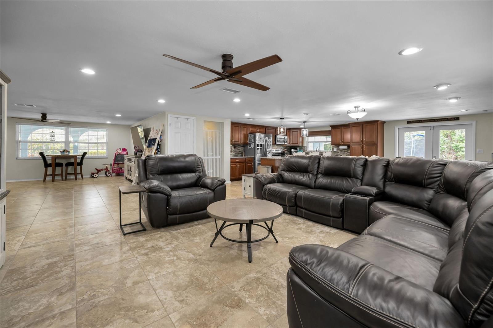 Image 18 of 66 For 9351 Delray Drive