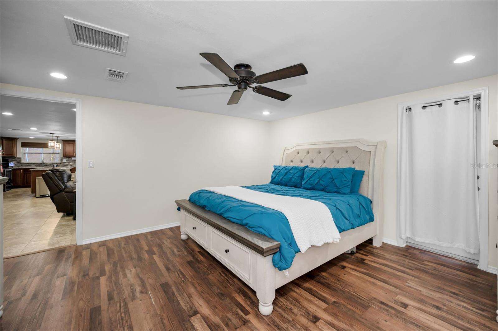 Image 24 of 66 For 9351 Delray Drive