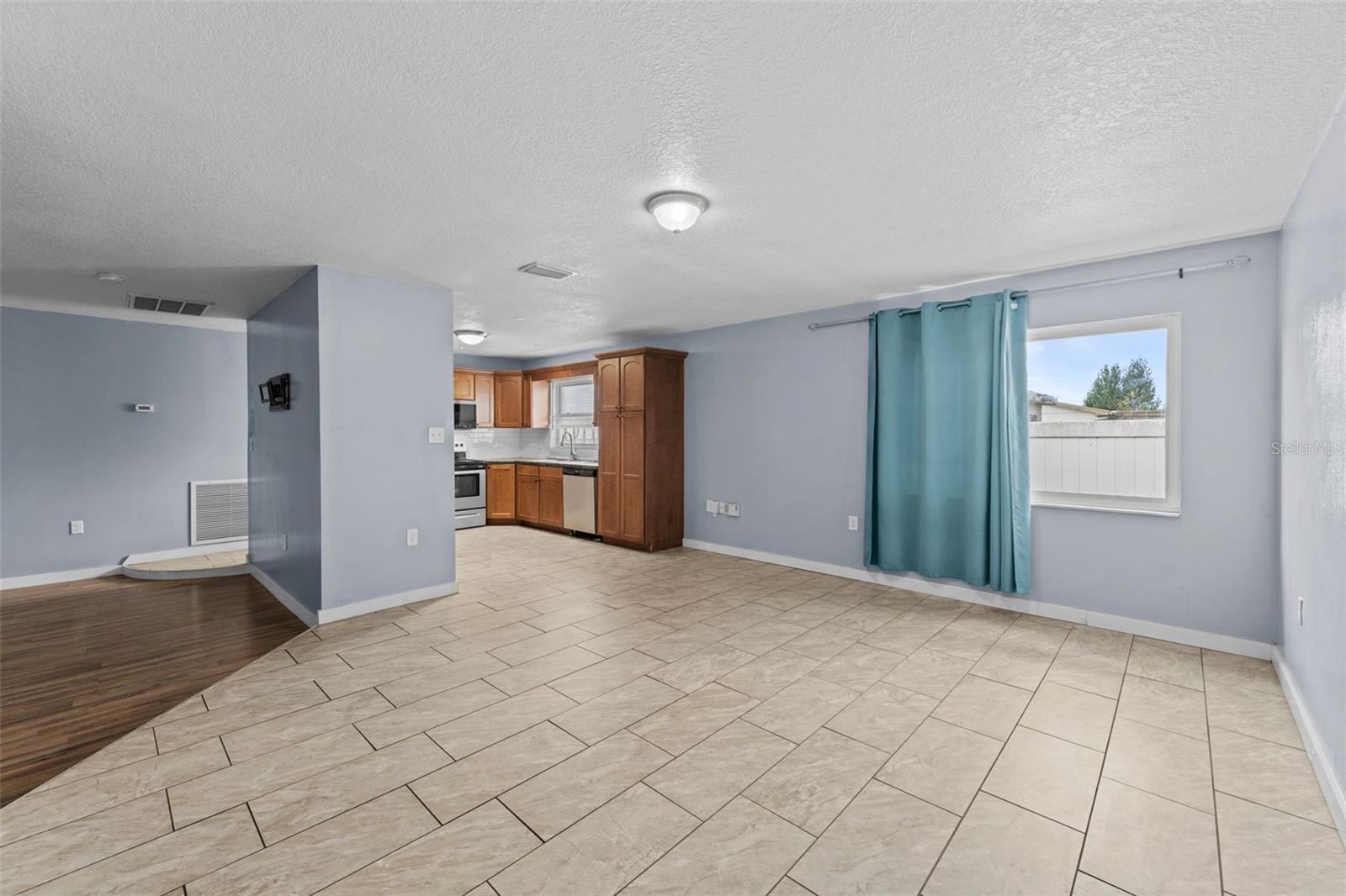 Image 10 of 32 For 8615 Newton Drive