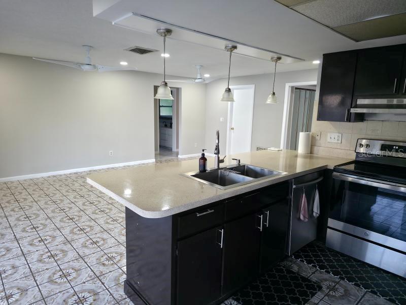 Image 9 of 35 For 2111 Keene Road