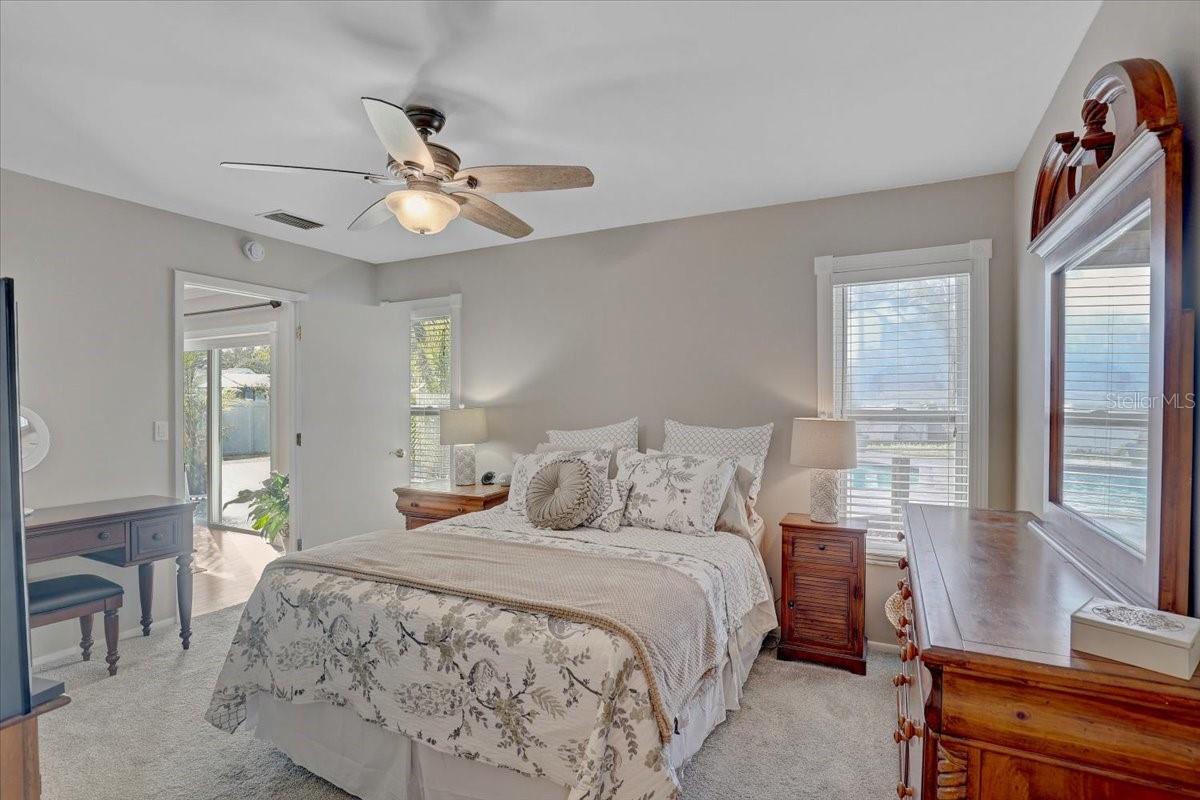 Image 16 of 43 For 6490 Cedarbrook Drive S