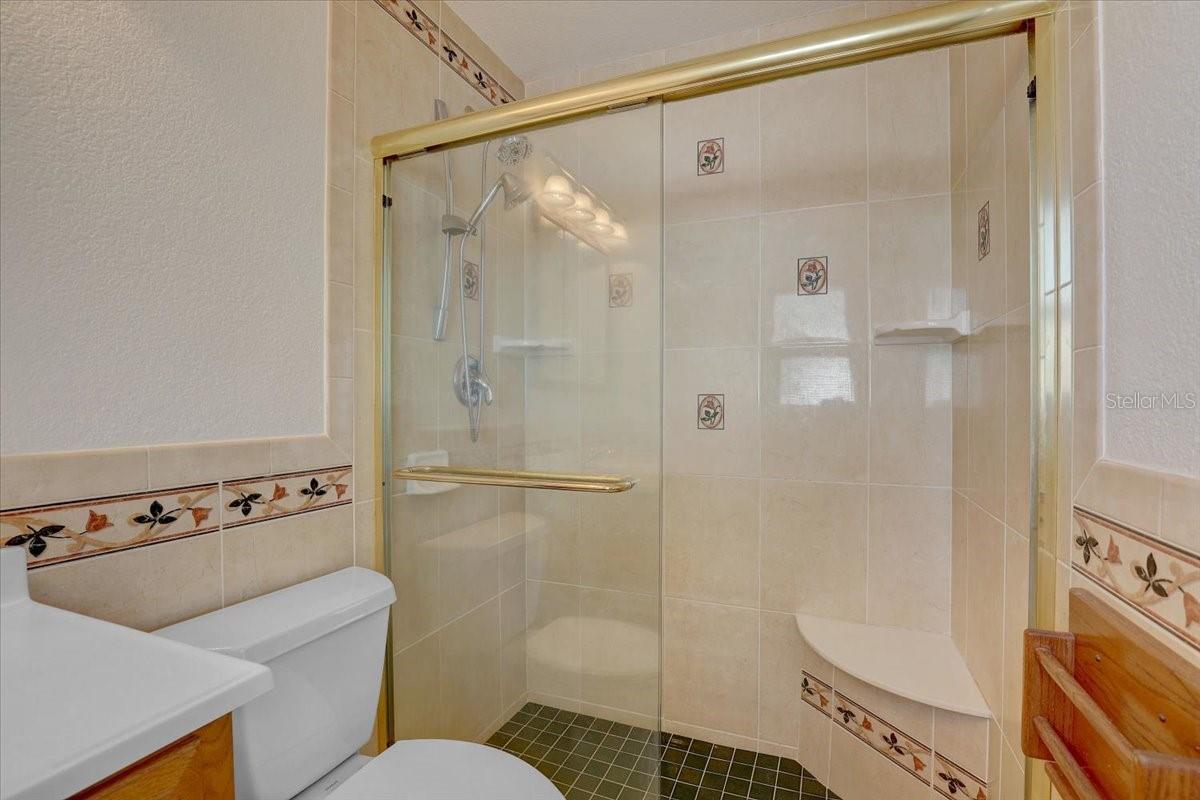 Image 19 of 43 For 6490 Cedarbrook Drive S