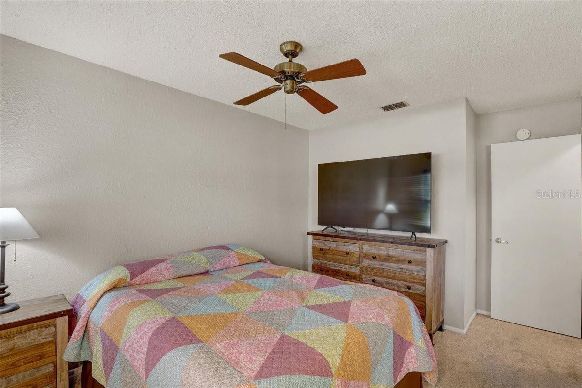 Image 28 of 43 For 6490 Cedarbrook Drive S