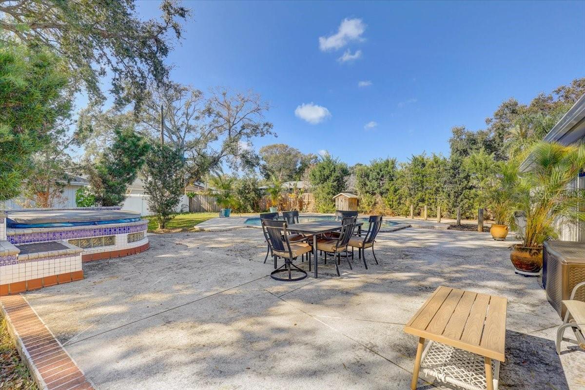 Image 31 of 43 For 6490 Cedarbrook Drive S