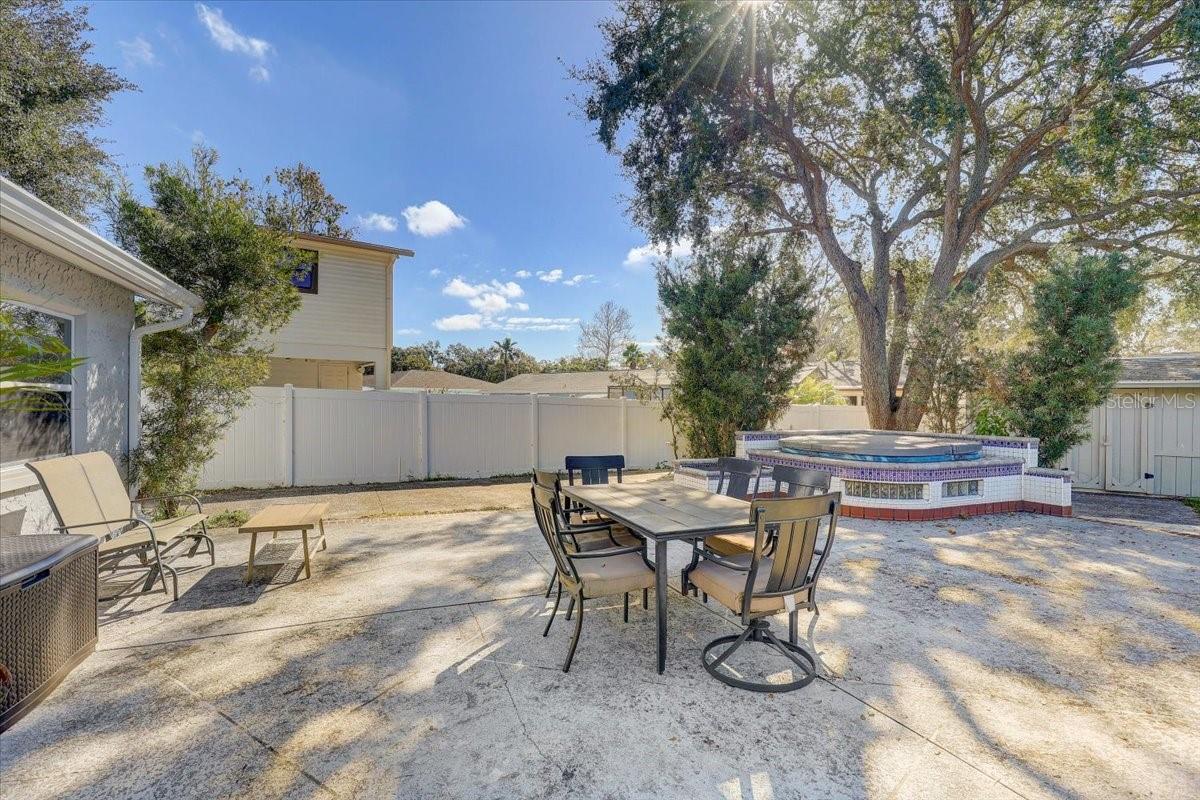 Image 32 of 43 For 6490 Cedarbrook Drive S