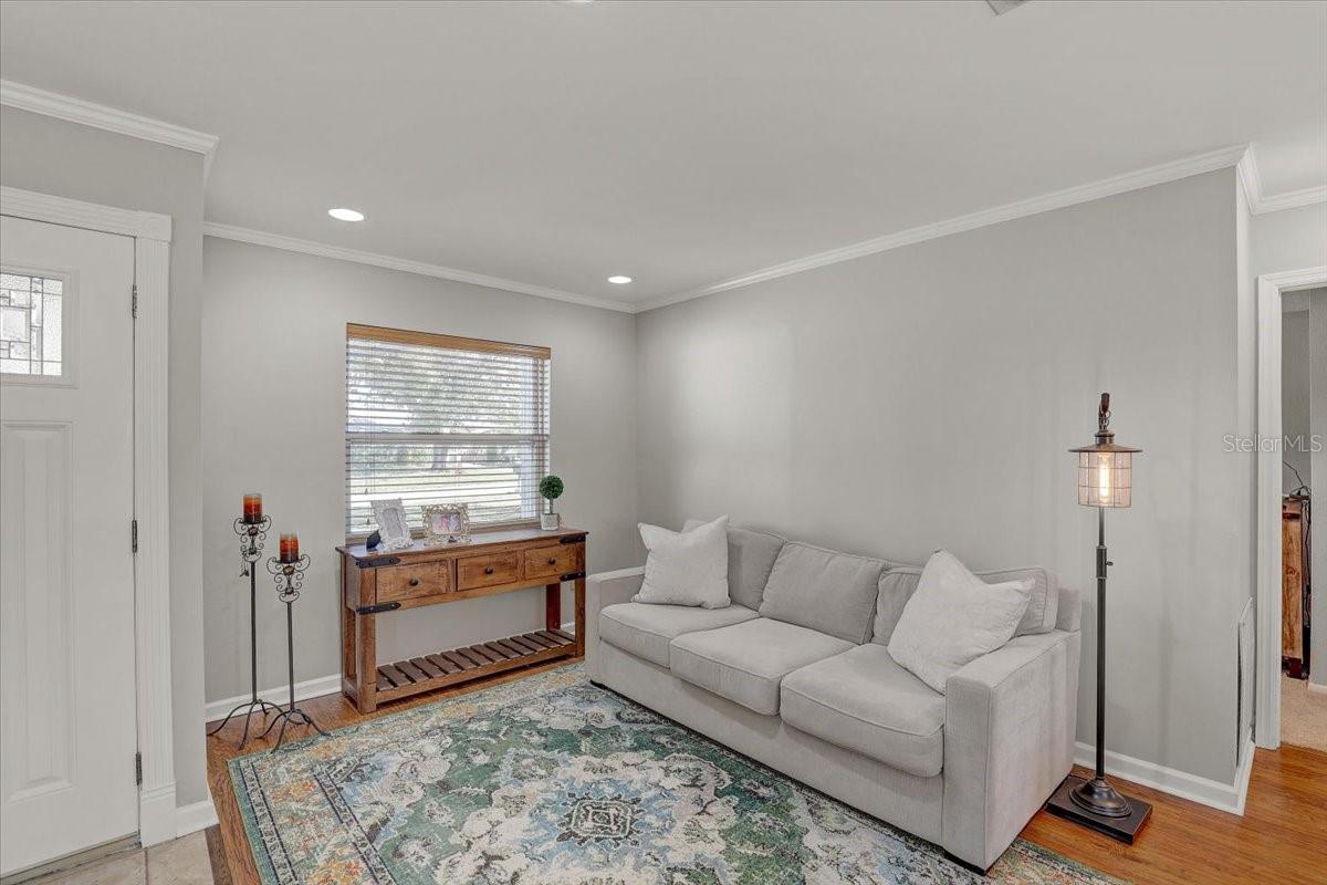 Image 5 of 43 For 6490 Cedarbrook Drive S