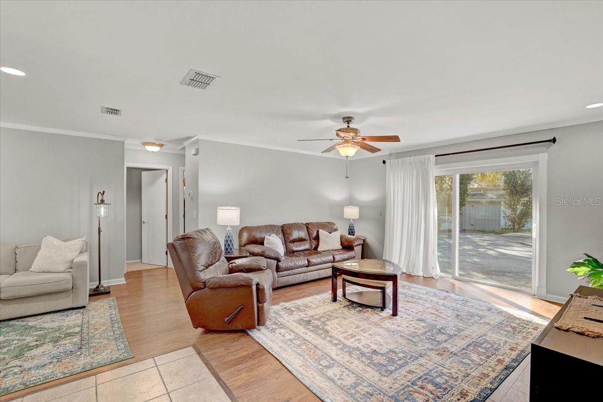 Image 6 of 43 For 6490 Cedarbrook Drive S