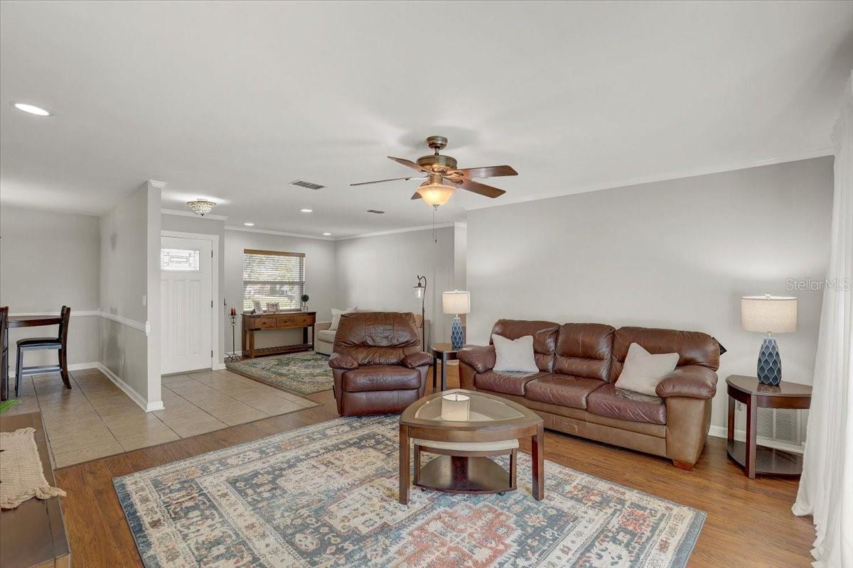 Image 8 of 43 For 6490 Cedarbrook Drive S