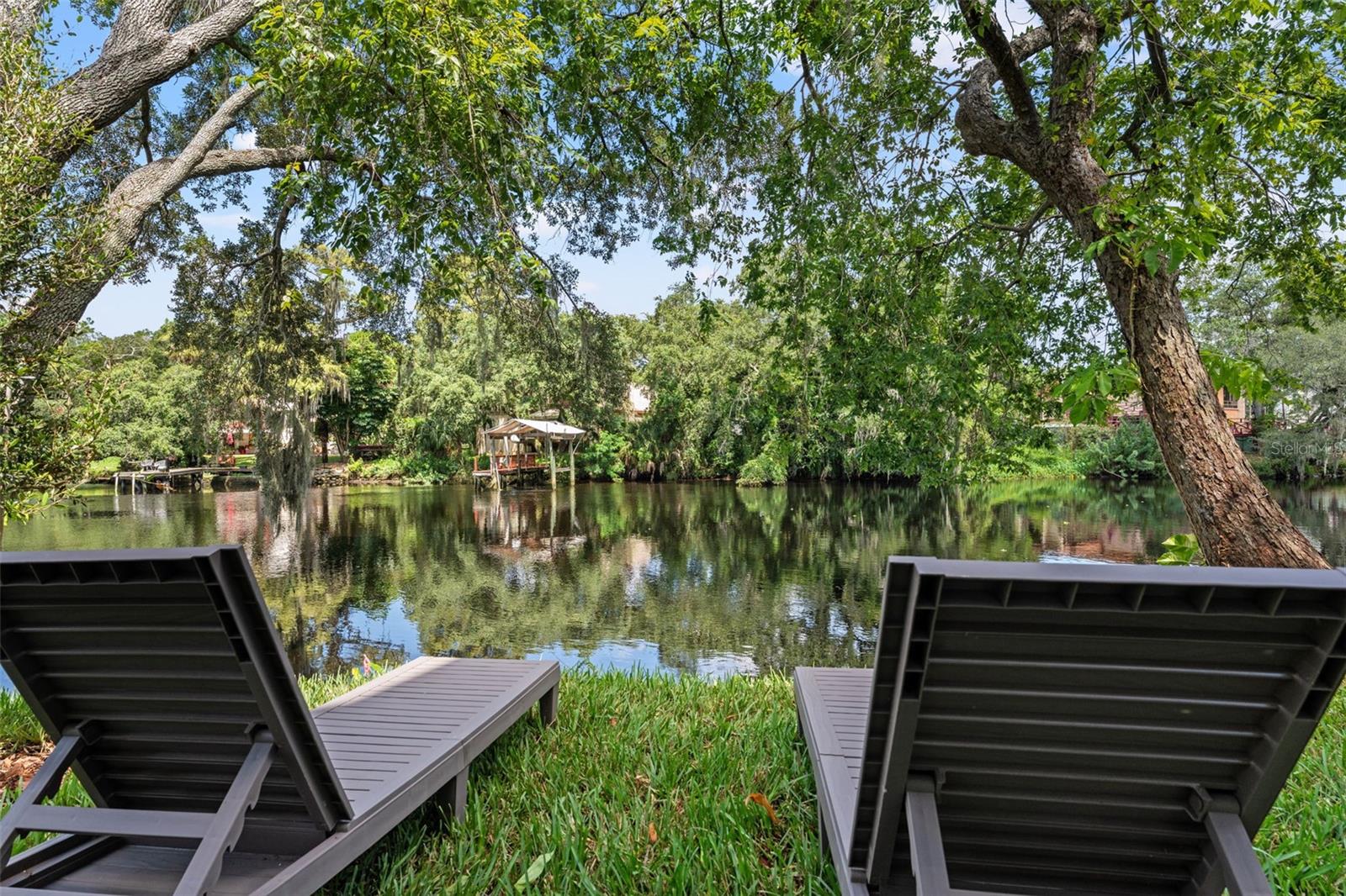 Image 59 of 74 For 321 Hanlon Street