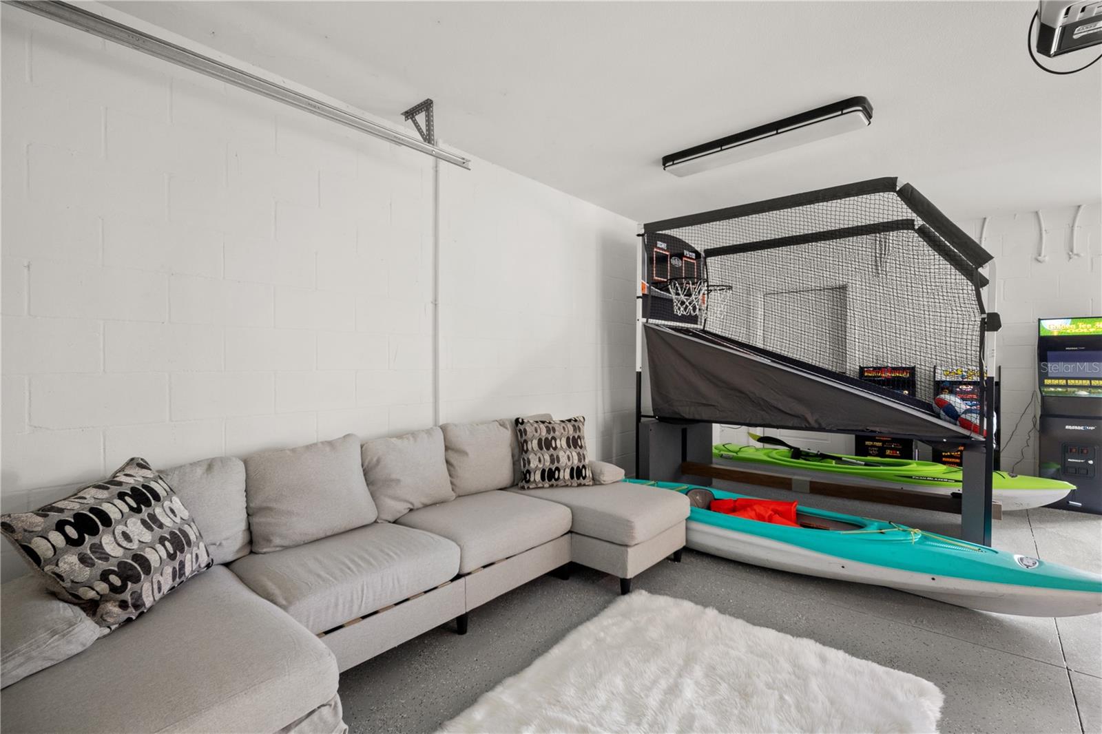 Image 68 of 74 For 321 Hanlon Street