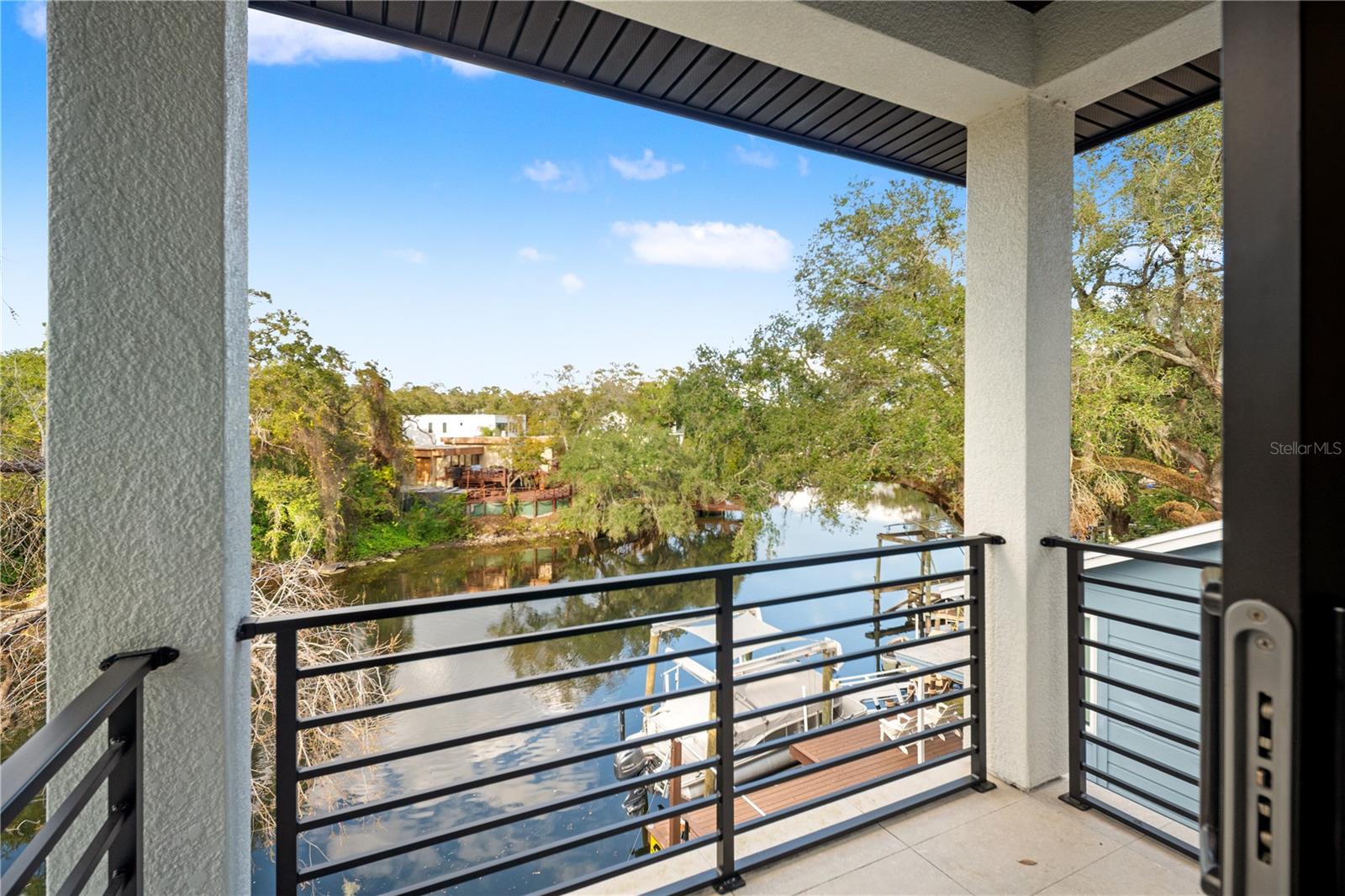 Image 71 of 74 For 321 Hanlon Street