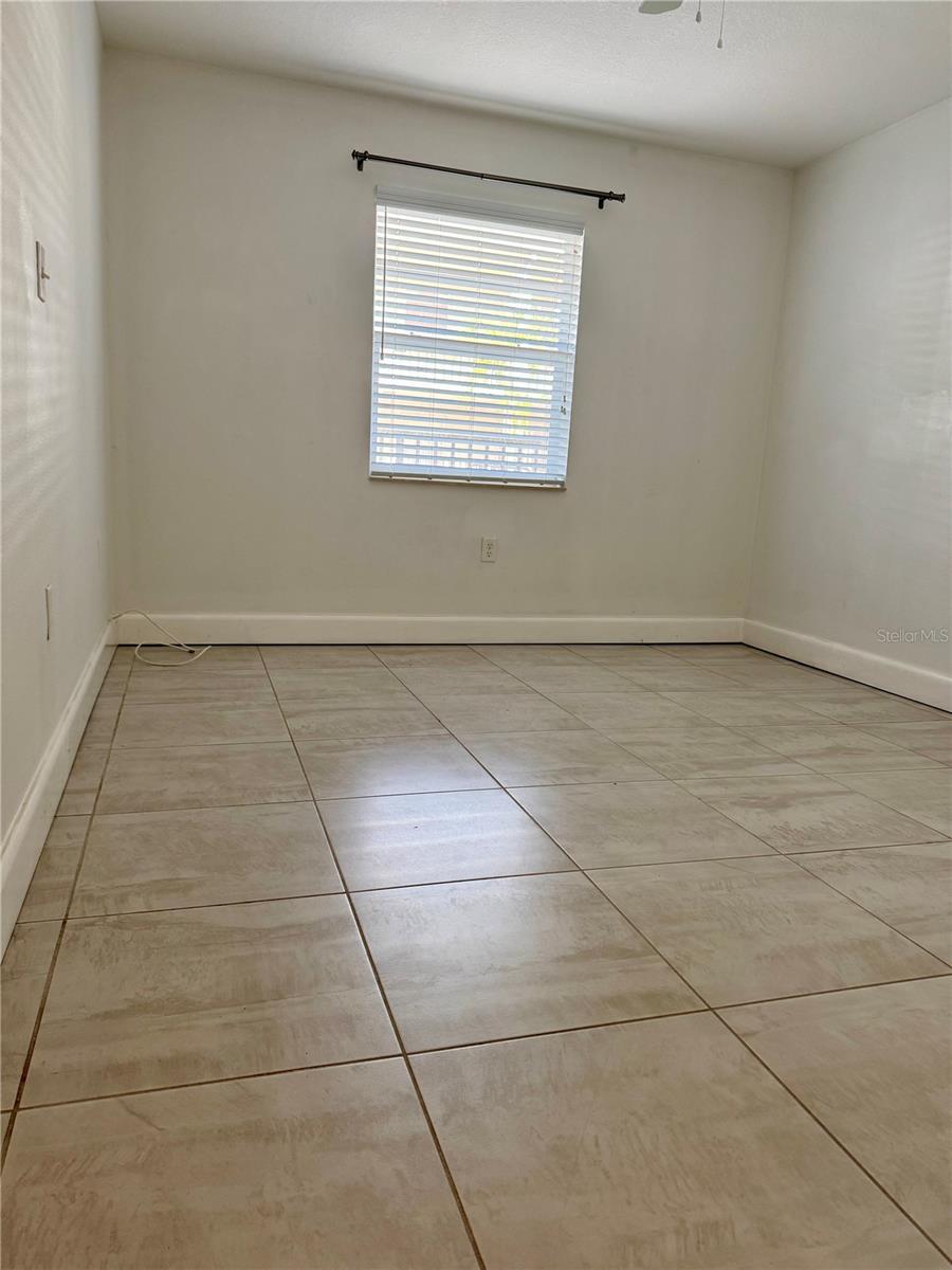 Image 13 of 18 For 5221 Bayshore Boulevard 19