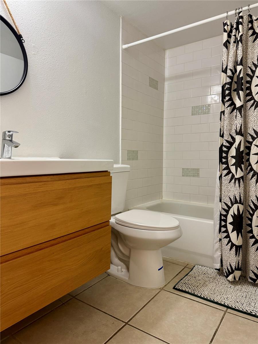 Image 15 of 18 For 5221 Bayshore Boulevard 19