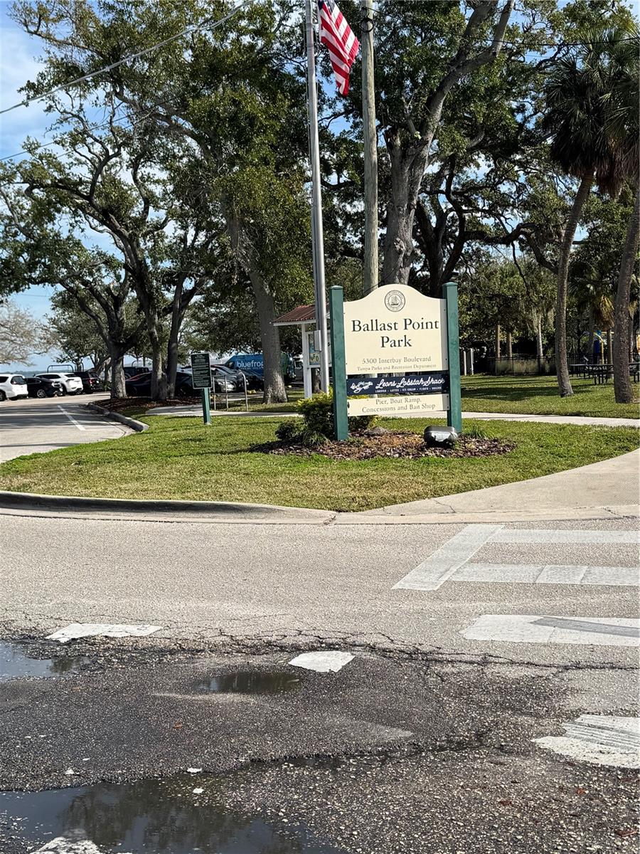 Image 17 of 18 For 5221 Bayshore Boulevard 19