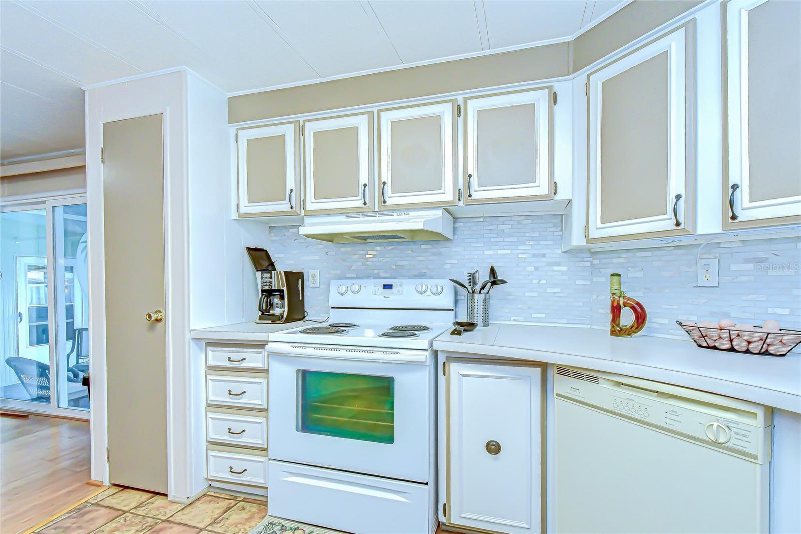 Image 16 of 42 For 34915 Adam Avenue