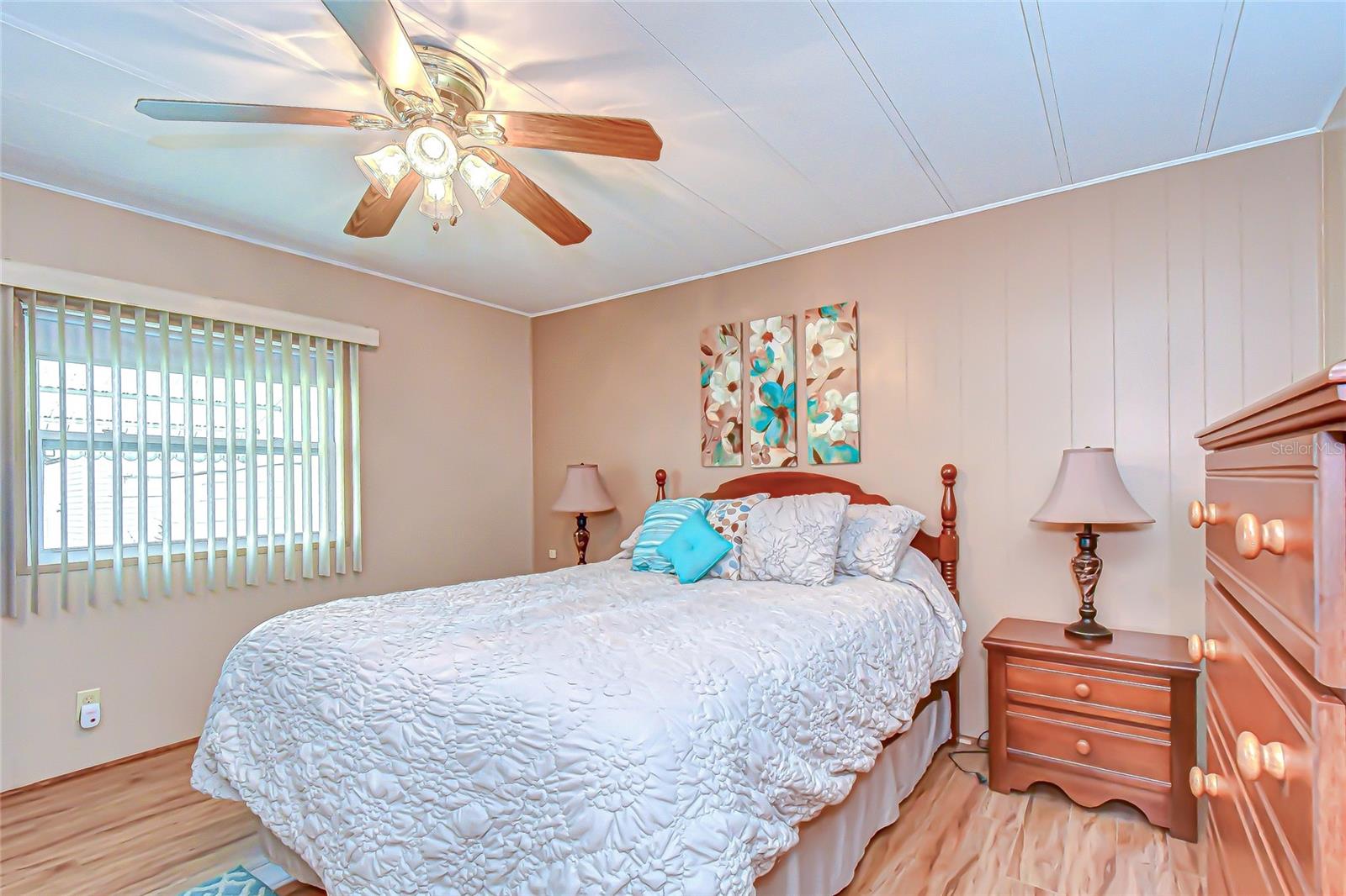 Image 17 of 42 For 34915 Adam Avenue