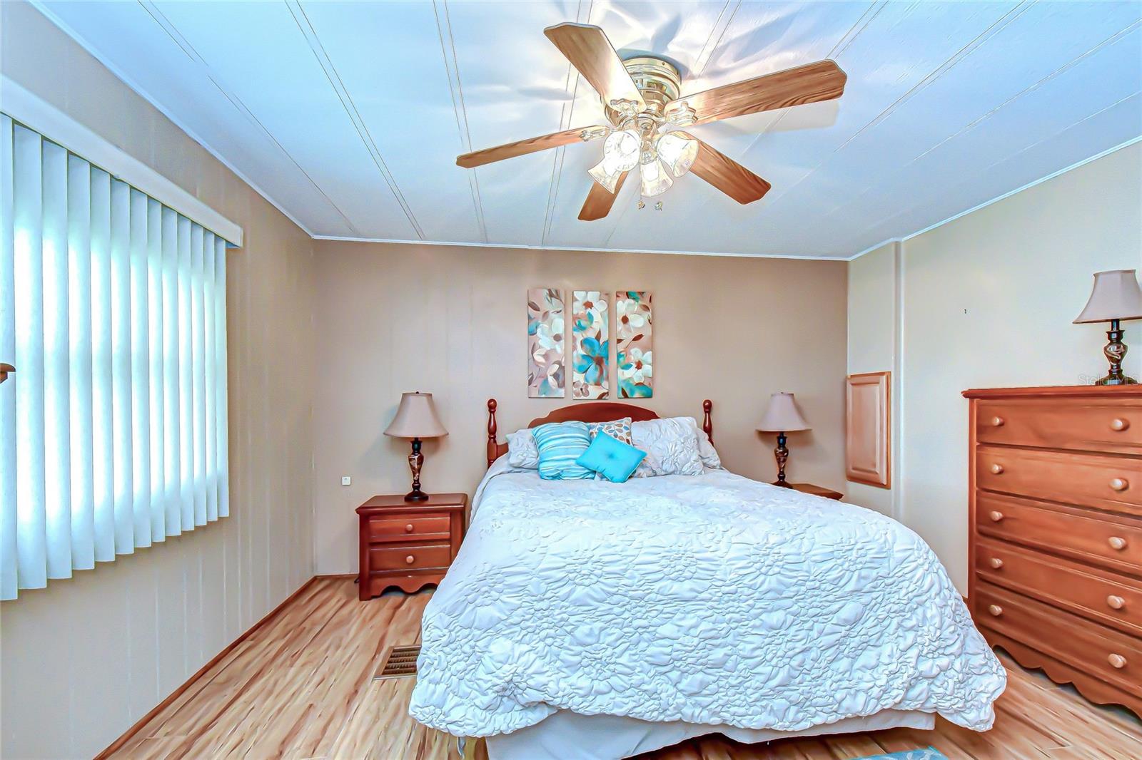 Image 18 of 42 For 34915 Adam Avenue