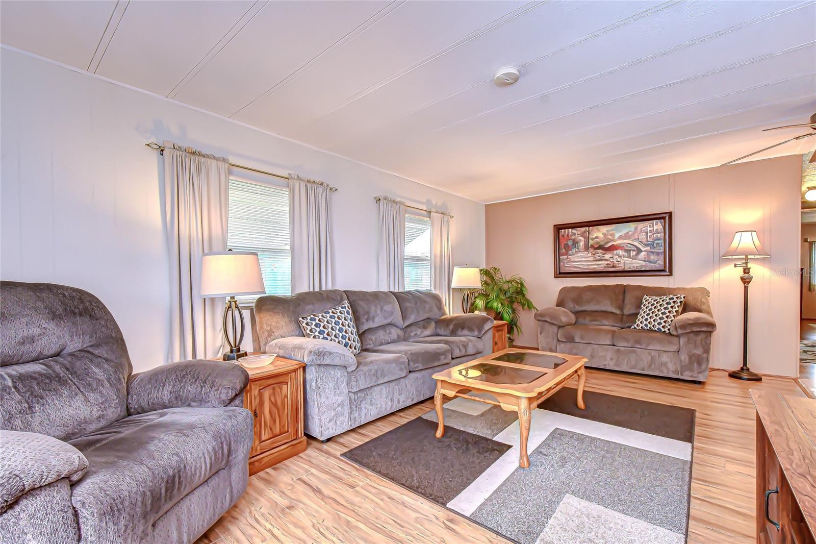 Image 6 of 42 For 34915 Adam Avenue