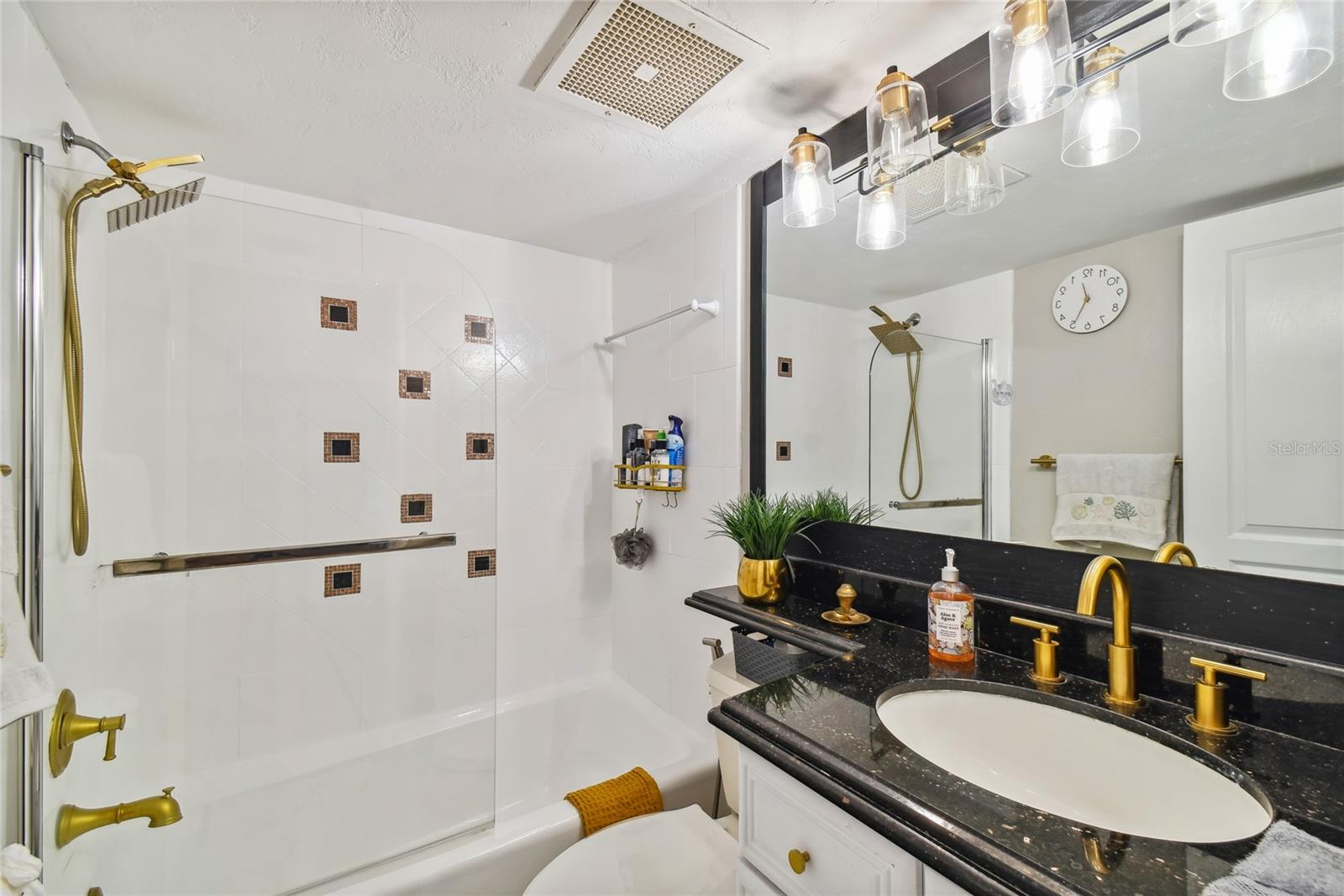 Image 13 of 43 For 2413 Bayshore Boulevard 2001