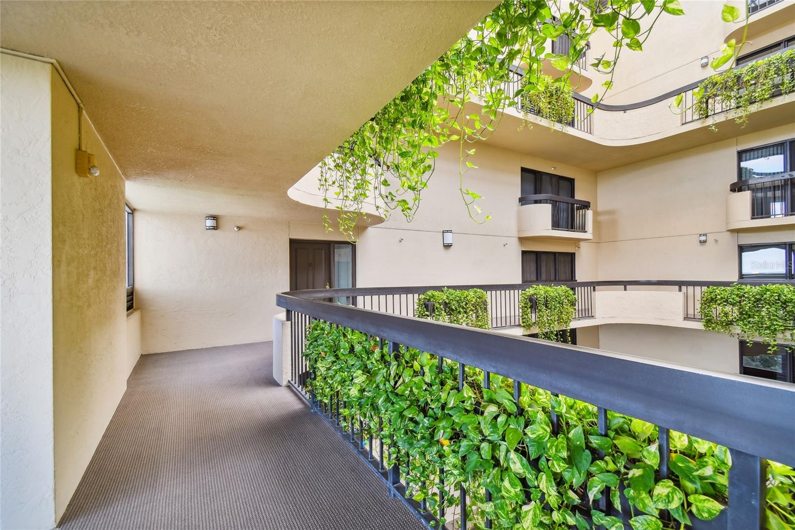 Image 2 of 43 For 2413 Bayshore Boulevard 2001