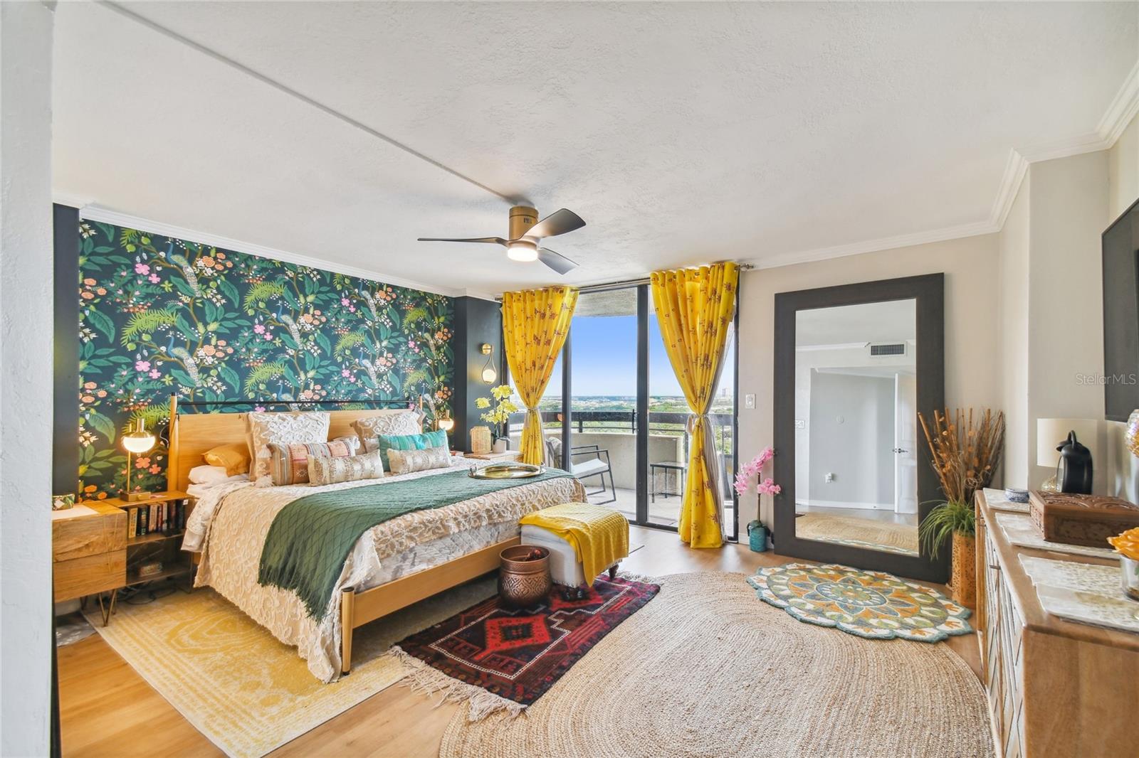 Image 5 of 43 For 2413 Bayshore Boulevard 2001