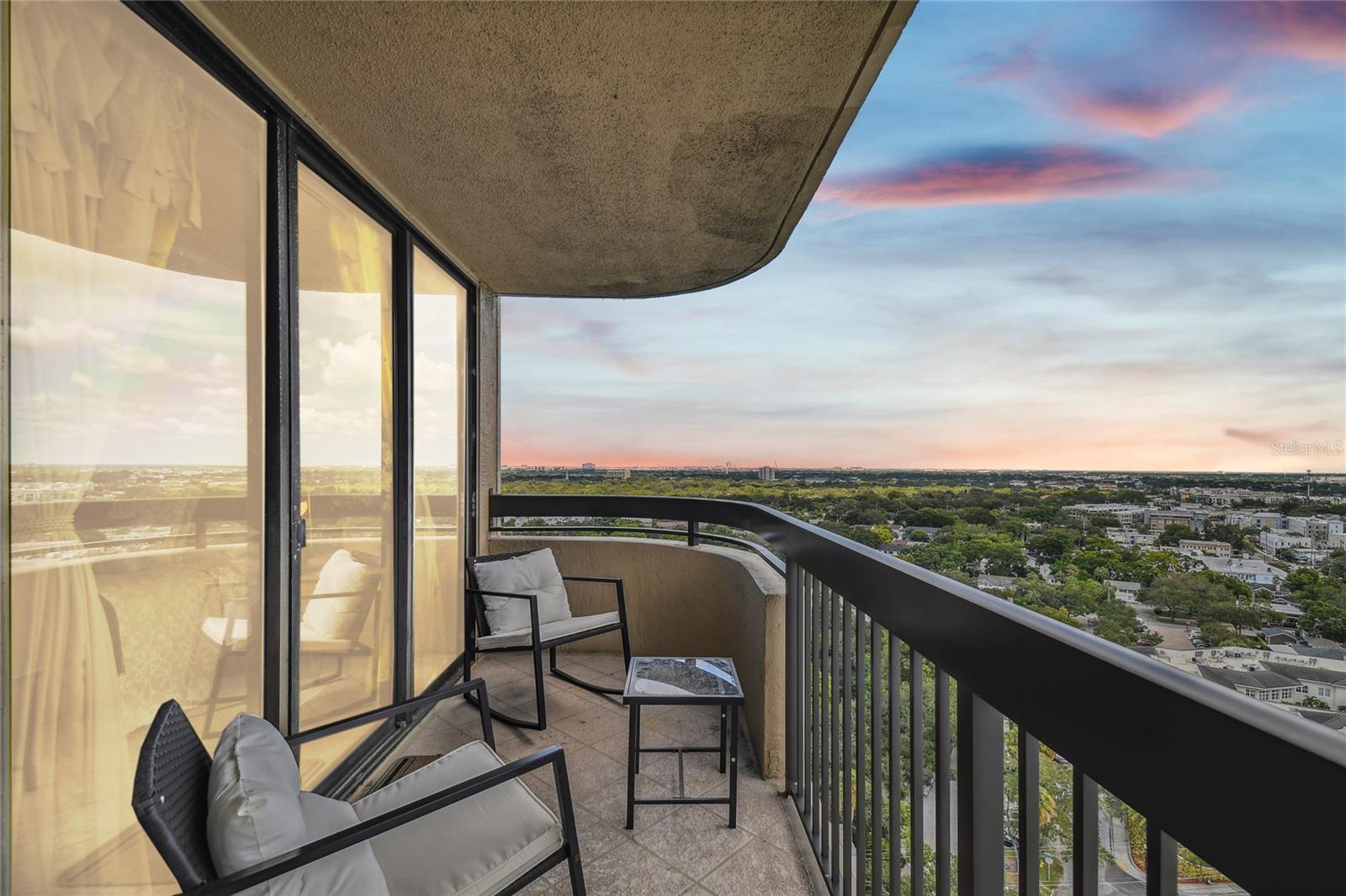 Image 8 of 43 For 2413 Bayshore Boulevard 2001