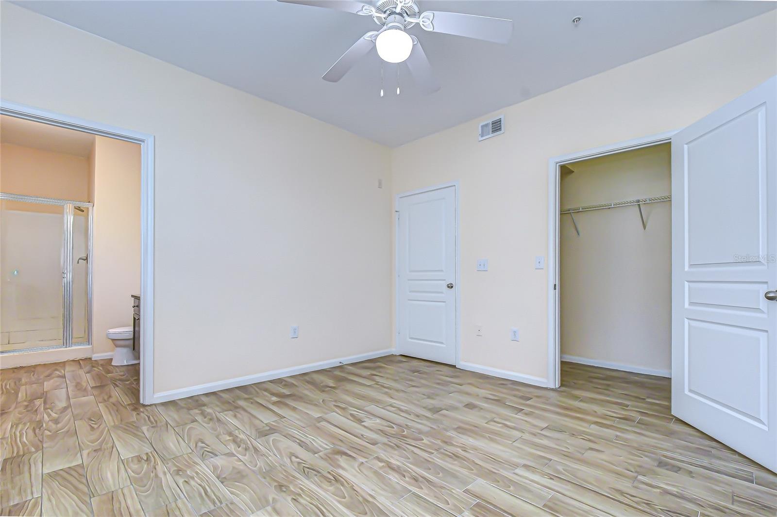 Image 17 of 27 For 5125 Palm Springs Boulevard 3104