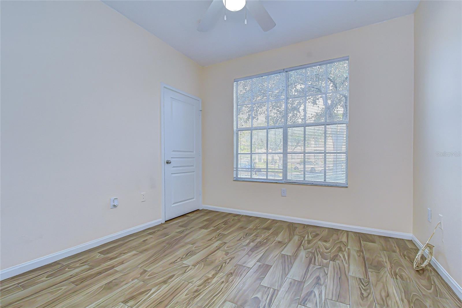 Image 19 of 27 For 5125 Palm Springs Boulevard 3104